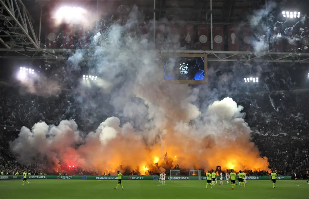 Ajax begint dinsdag met verkoop 'blinde passe-partout' groepsfase Champions League