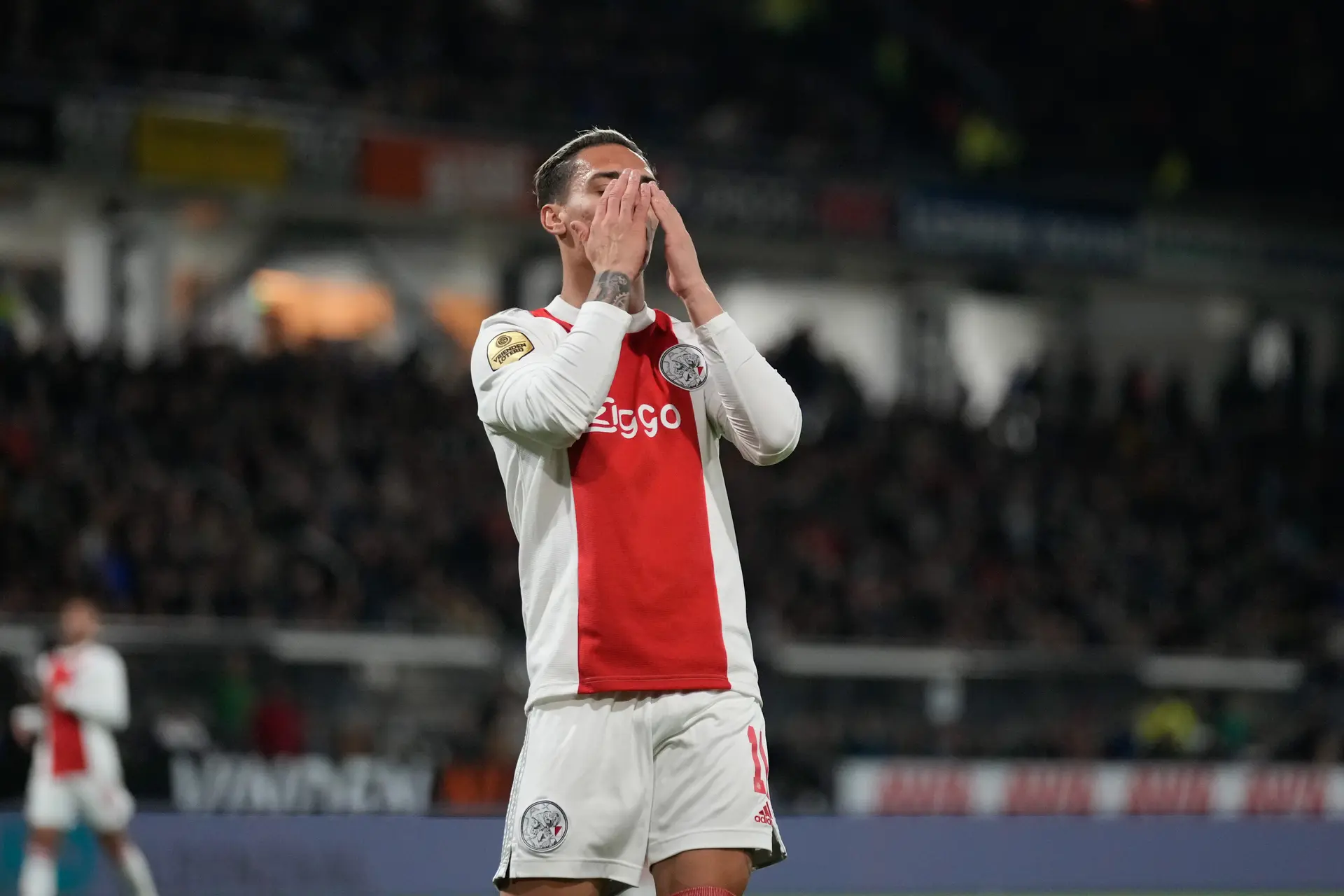 Ten Hag vraagt meer van Antony en Ajax: 'Heb er met hem over gesproken'