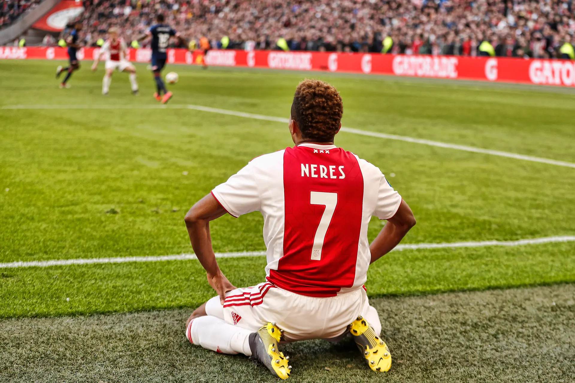 Neres is Ceferin en de Oekraïense voetbalbond dankbaar: 'Langs de veiligste wegen geleid'