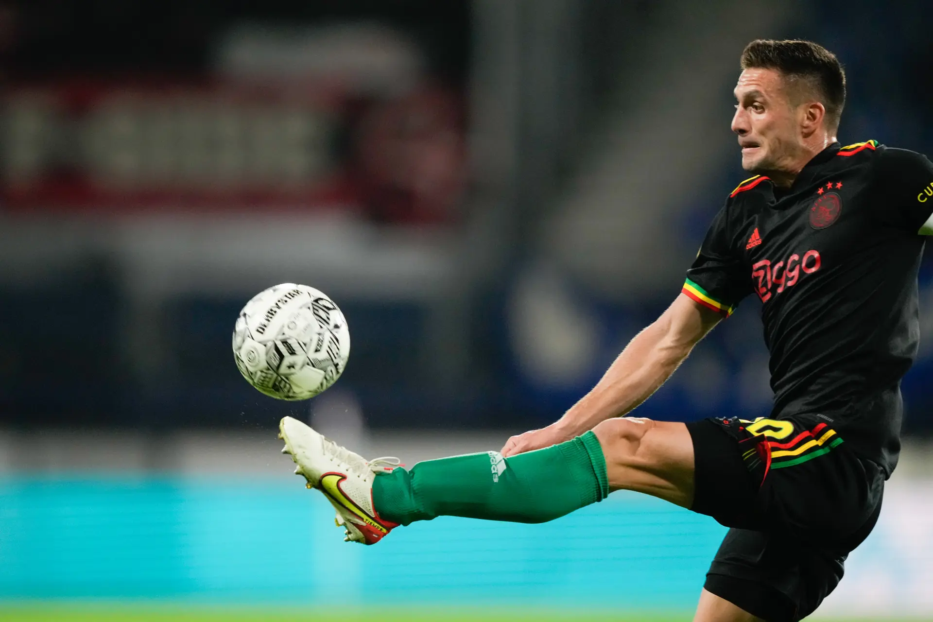 Tadić complimenteus naar Blind: 'Dan hoef je alleen nog maar te bewegen'