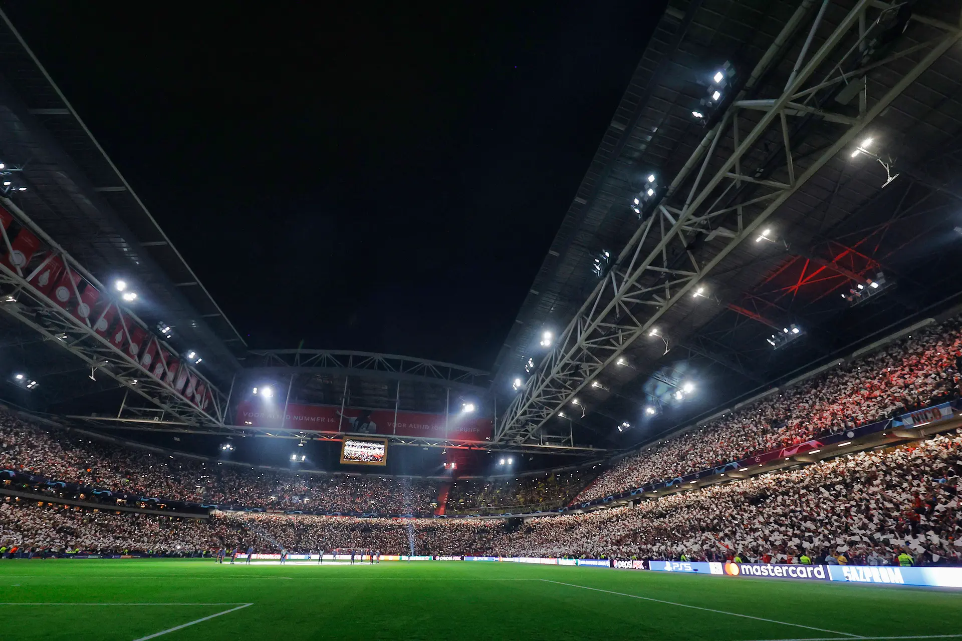 'Ajax sluit deal met Unibet tot zomer van 2026'