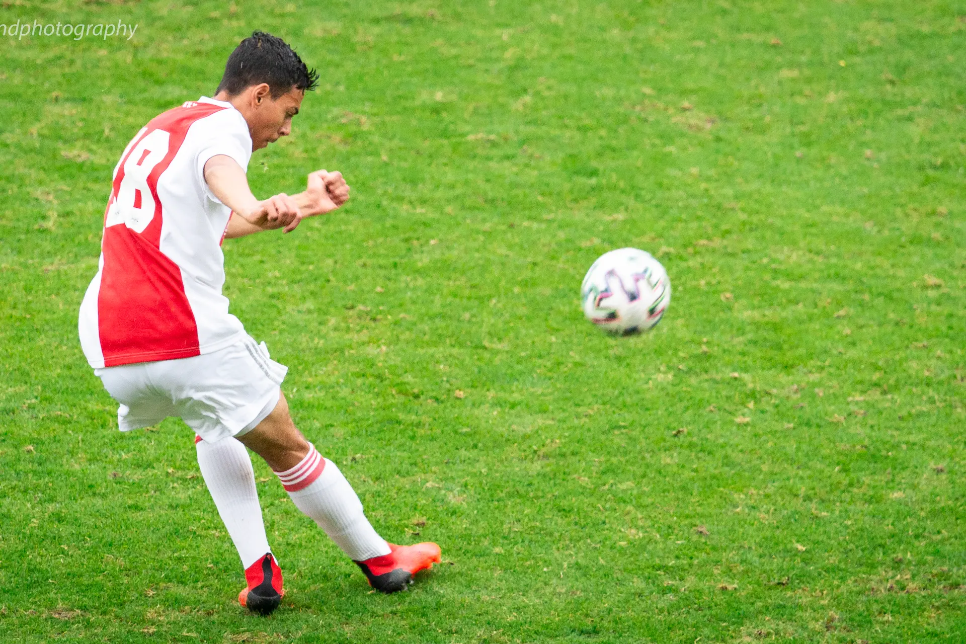 KNVB legt A-categorie amateurvoetbal tijdelijk stil; Ajax-jeugd mogelijk niet in actie