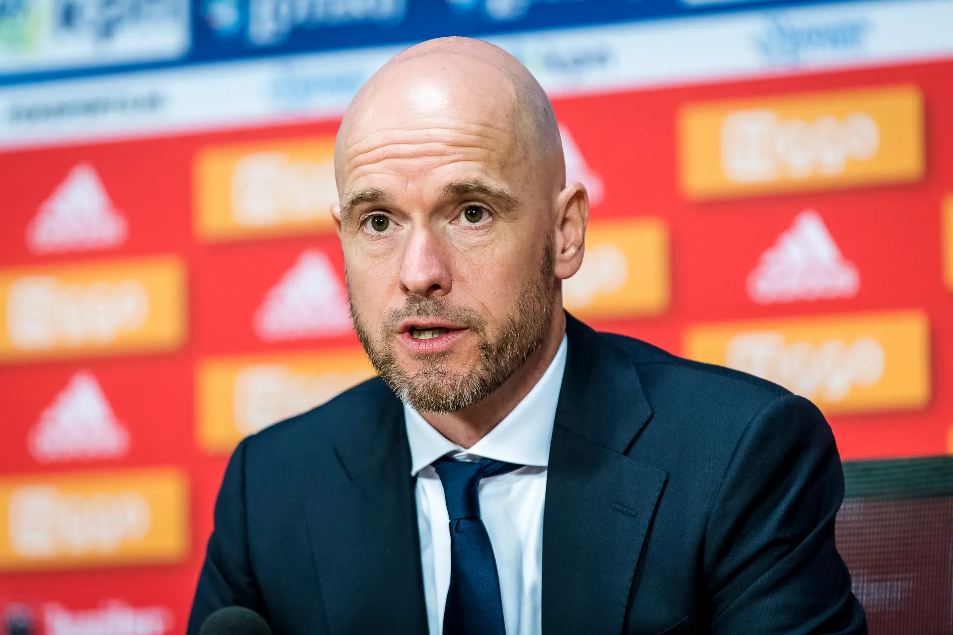 Ten Hag tevreden over uitvoering 4-4-2-systeem: 'Spelers hebben zelf meegedacht'