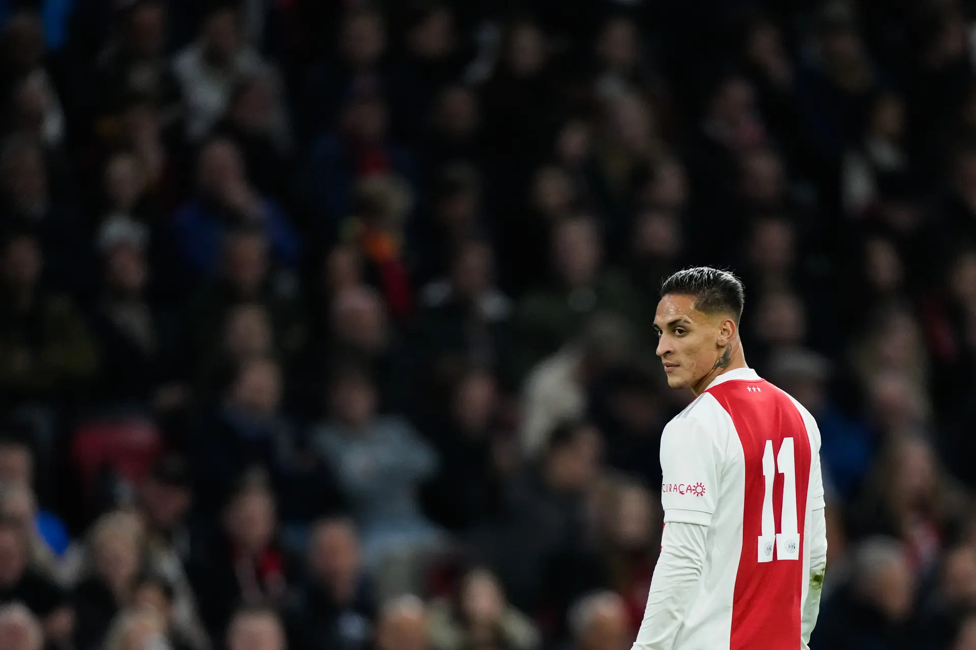 [Update III] 'Ajax ontvangt 95 miljoen euro vast en 5 miljoen euro aan bonussen voor Antony'