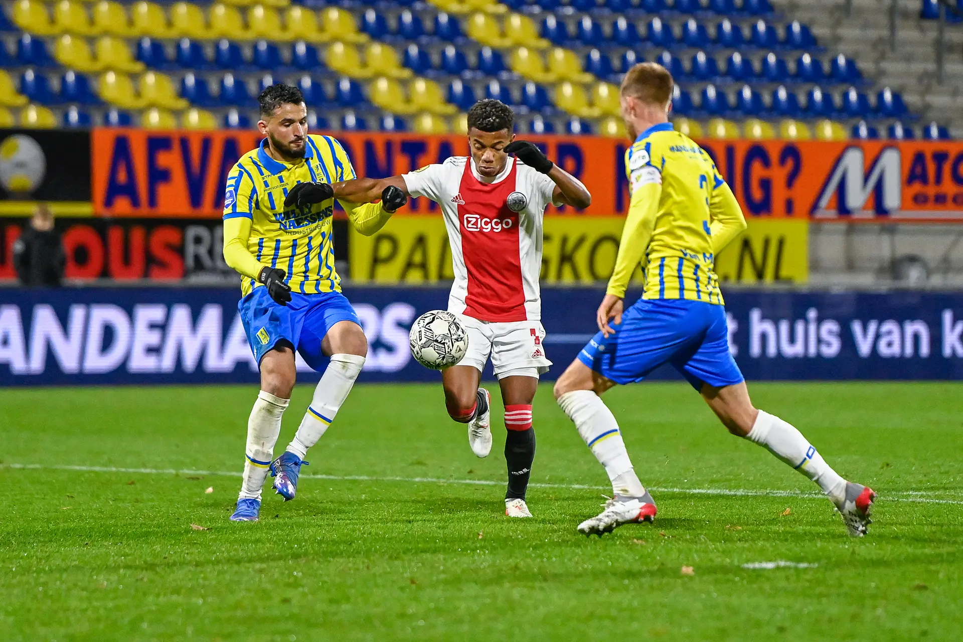 NB: 'Ten Hag heeft het qua basisopstelling en wisselbeleid perfect gedaan'