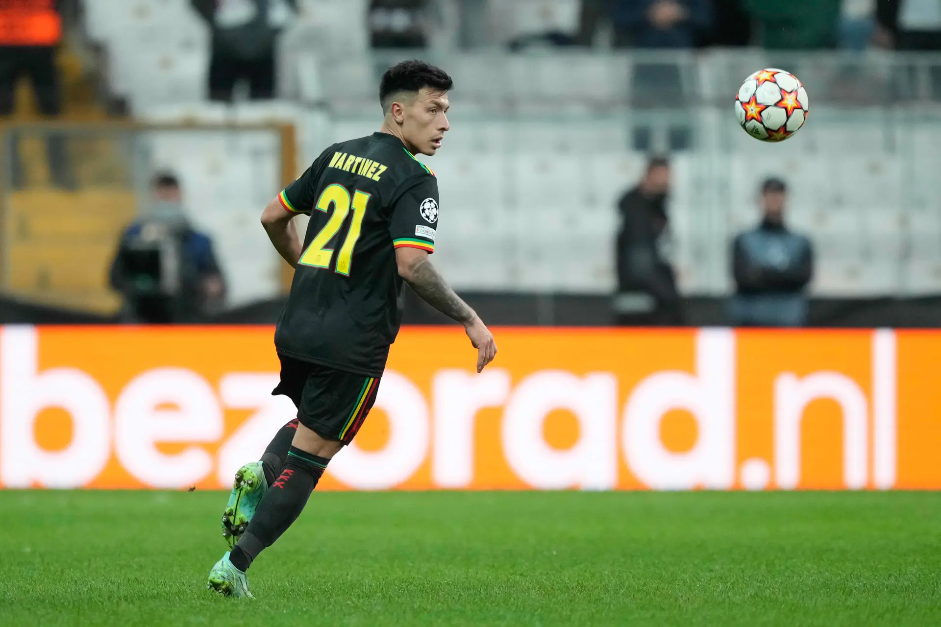 Ajax meldt akkoord met Manchester United over Martínez; club ontvangt maximaal ruim 67 miljoen euro