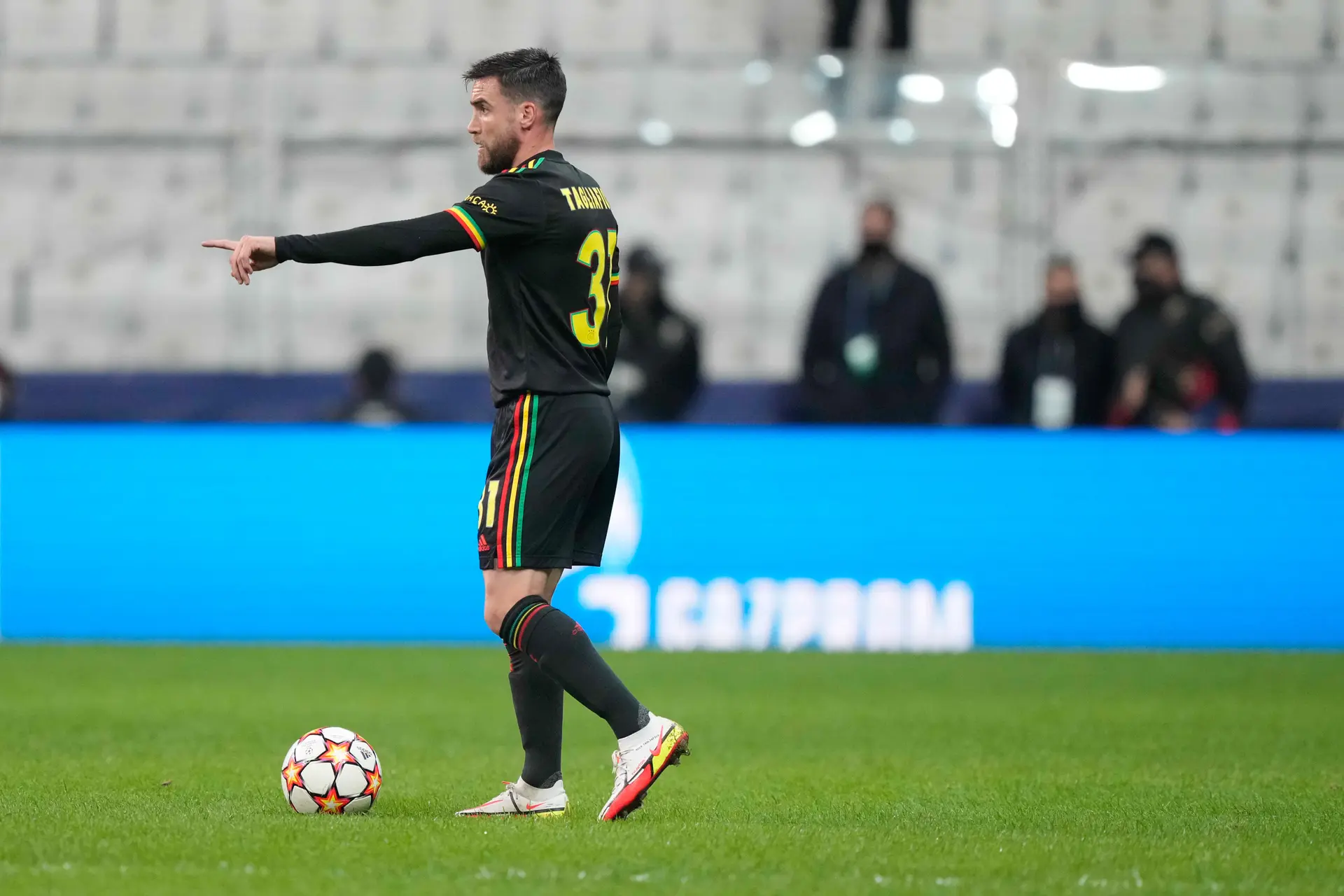 Ten Hag: 'Ik praat heel veel met de wisselspelers'