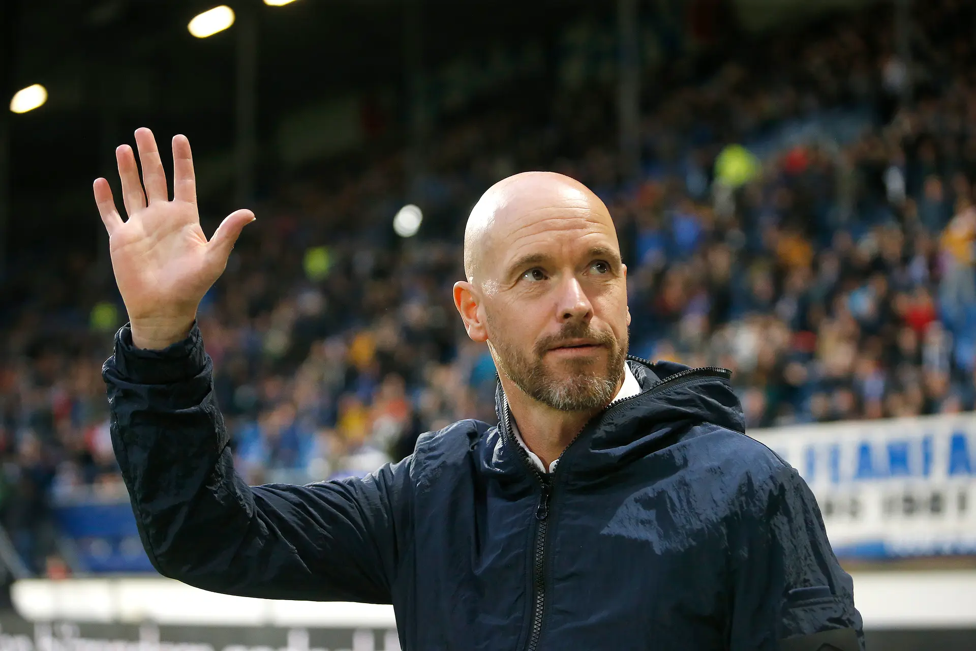 Ten Hag gaat in op belangstelling Manchester United: 'Moet het goede voorbeeld geven'