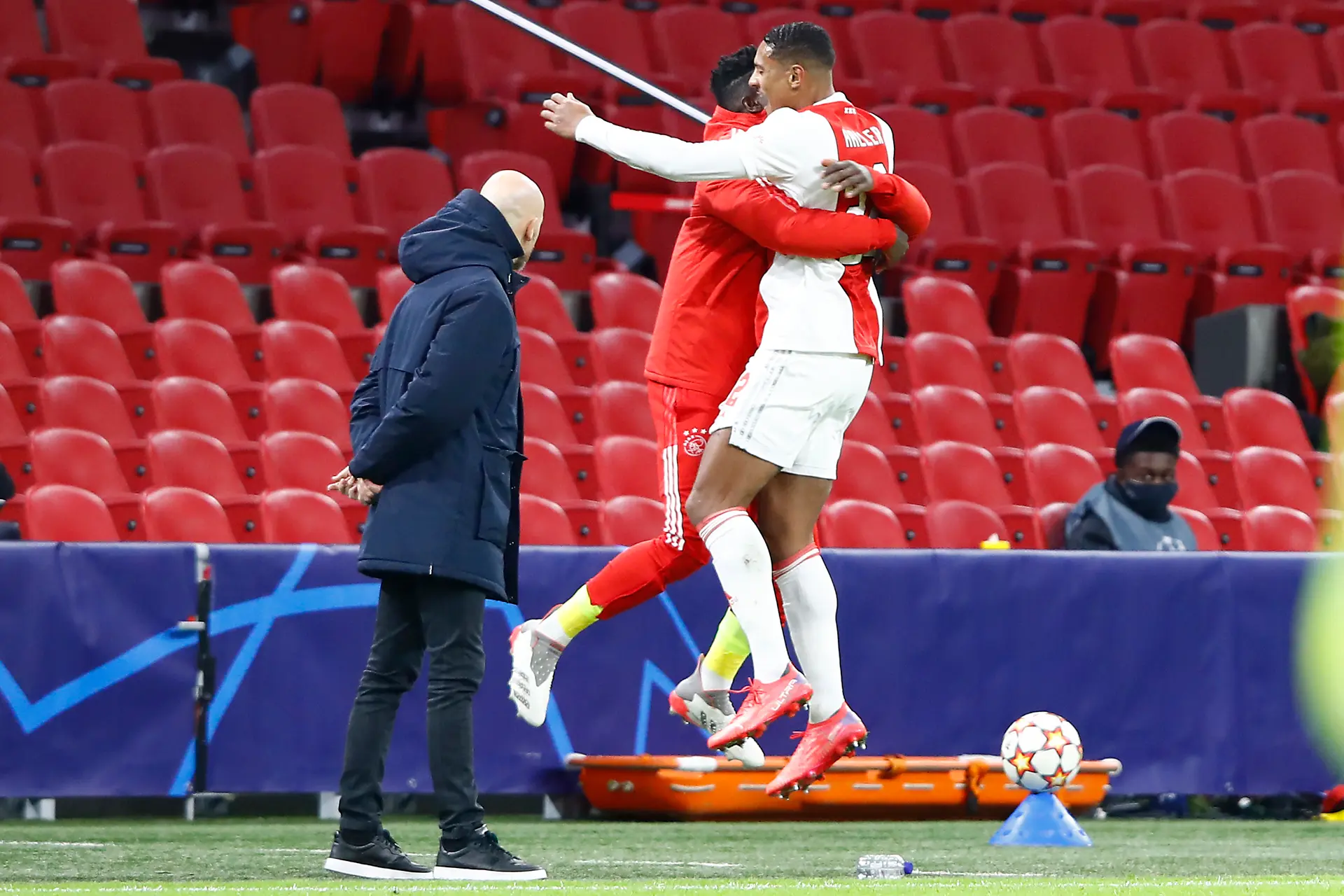 Haller grapt: 'Denk dat tien goals wel oké is, haha'