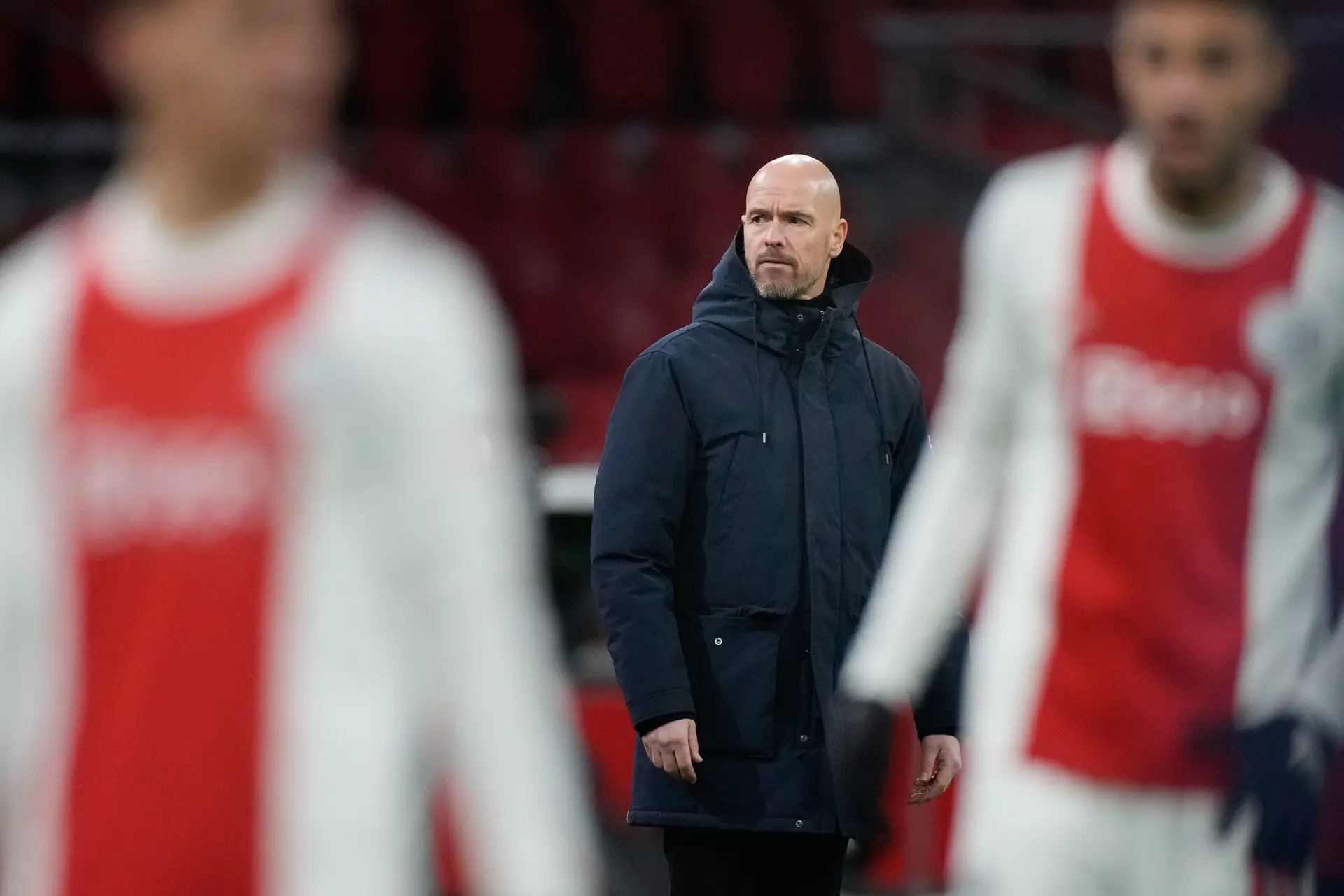 Ten Hag sluit nieuwe contractverlenging bij Ajax niet uit: 'Ik ben happy hier'