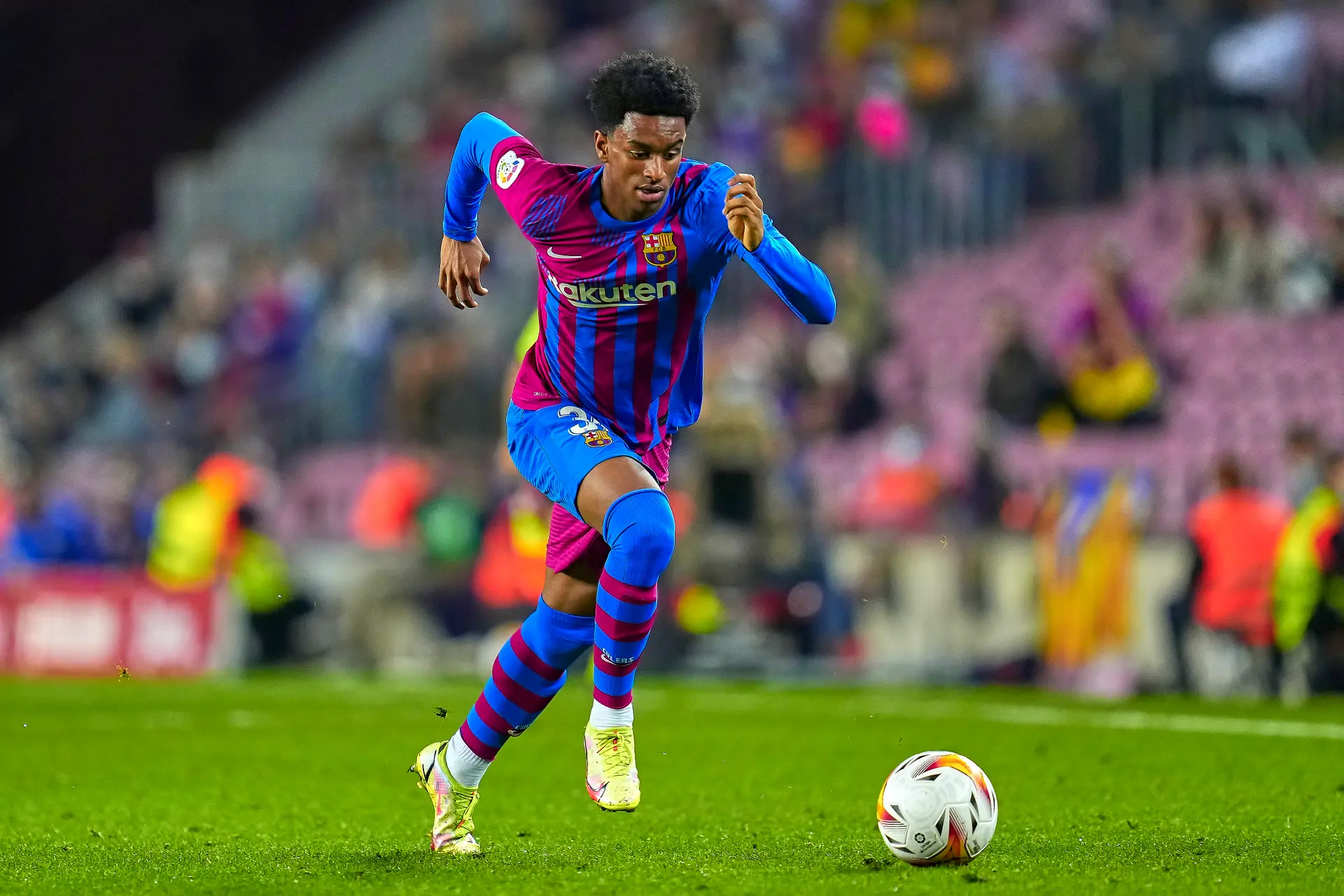 Geruchtenmolen: 'FC Barcelona zet Baldé in tijdens onderhandelingen over Tagliafico'