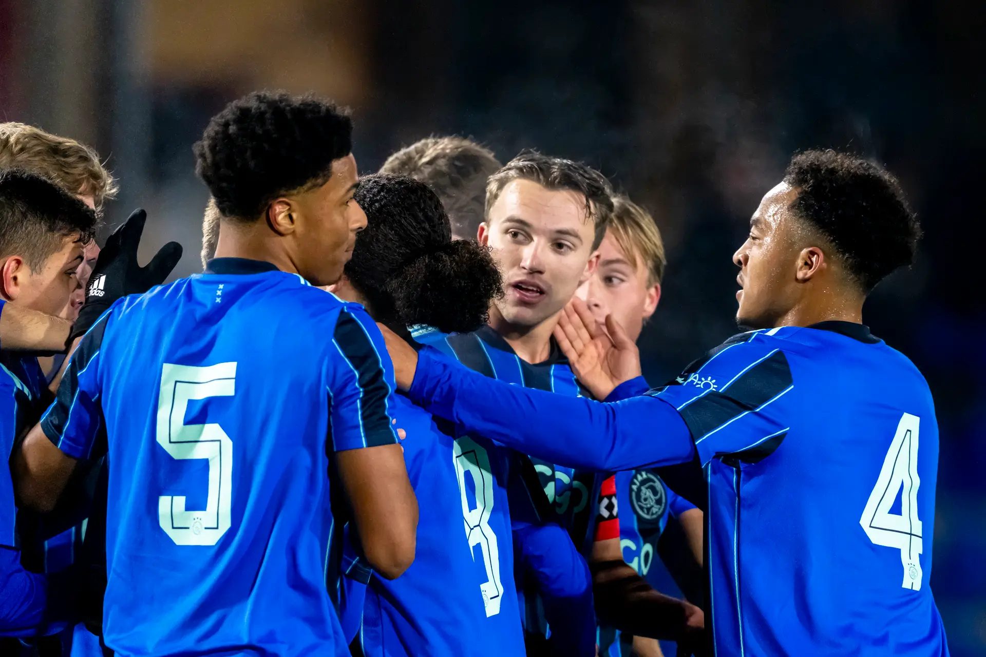 Jong Ajax begint 2022 met solide overwinning op Jong FC Utrecht