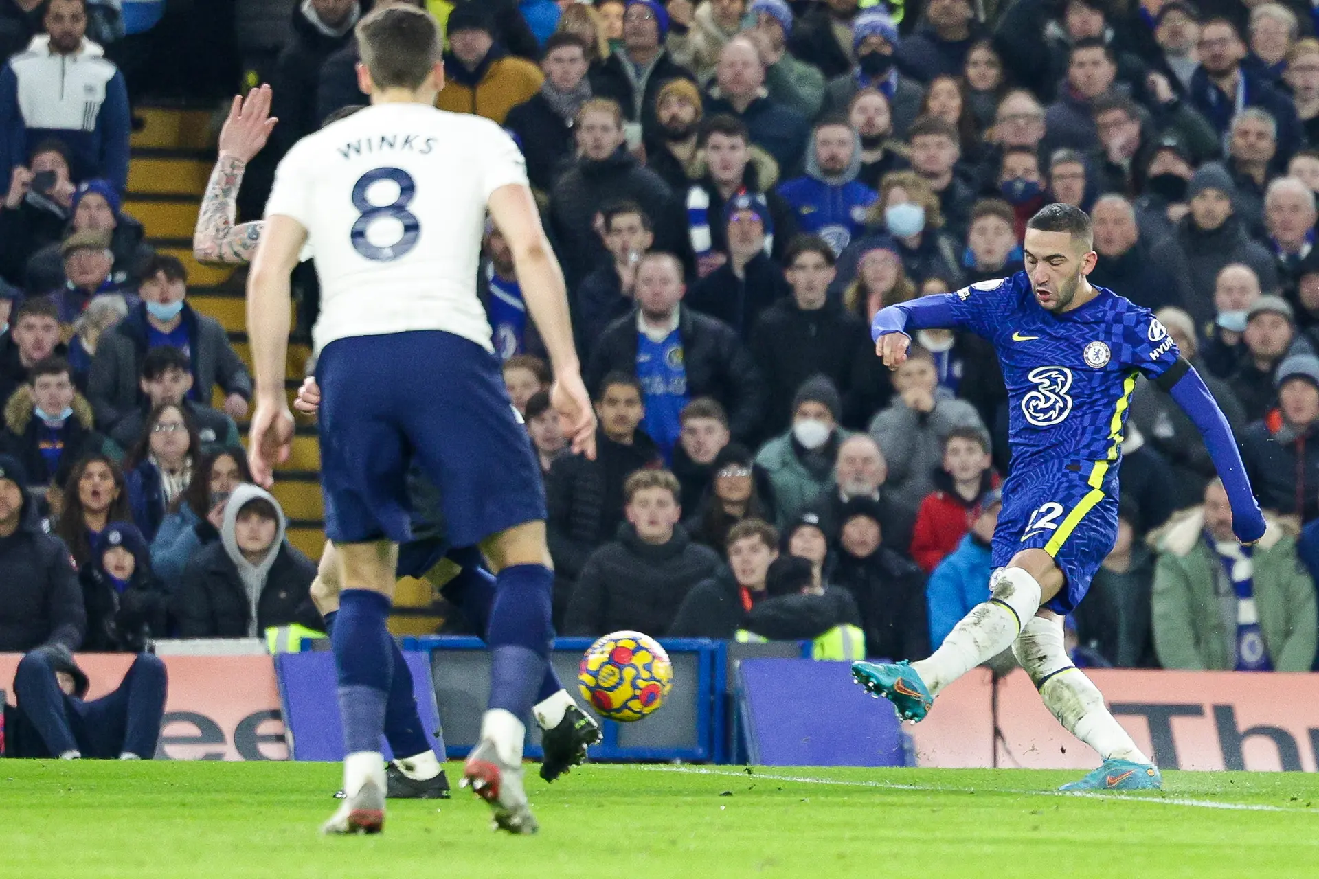 Ziyech steelt de show in Londen: 'Zijn linkervoet is een toverstaf'