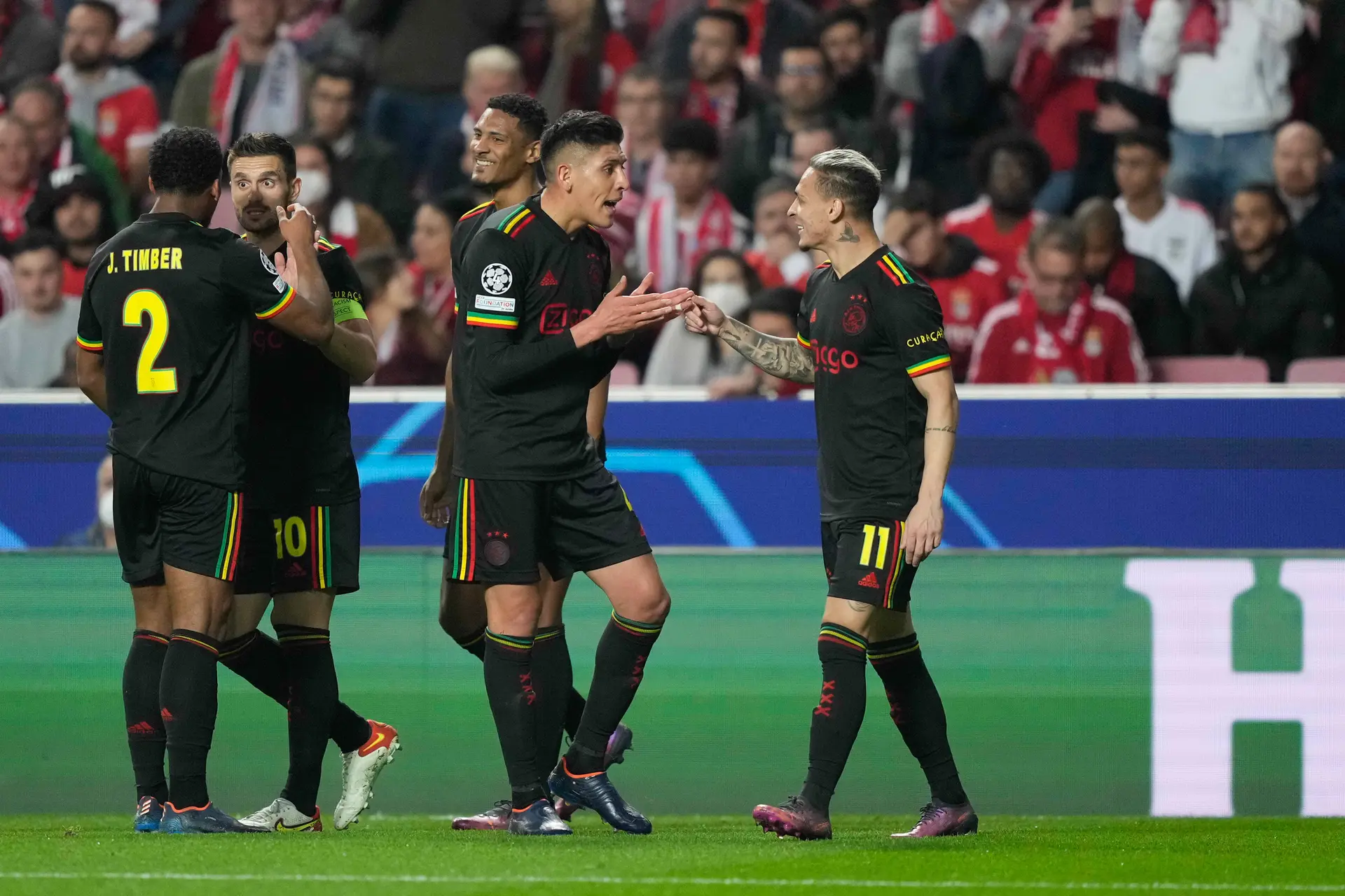 Bookmaker verwacht dat Ajax zich ten koste van AZ plaatst voor bekerfinale (Ad)