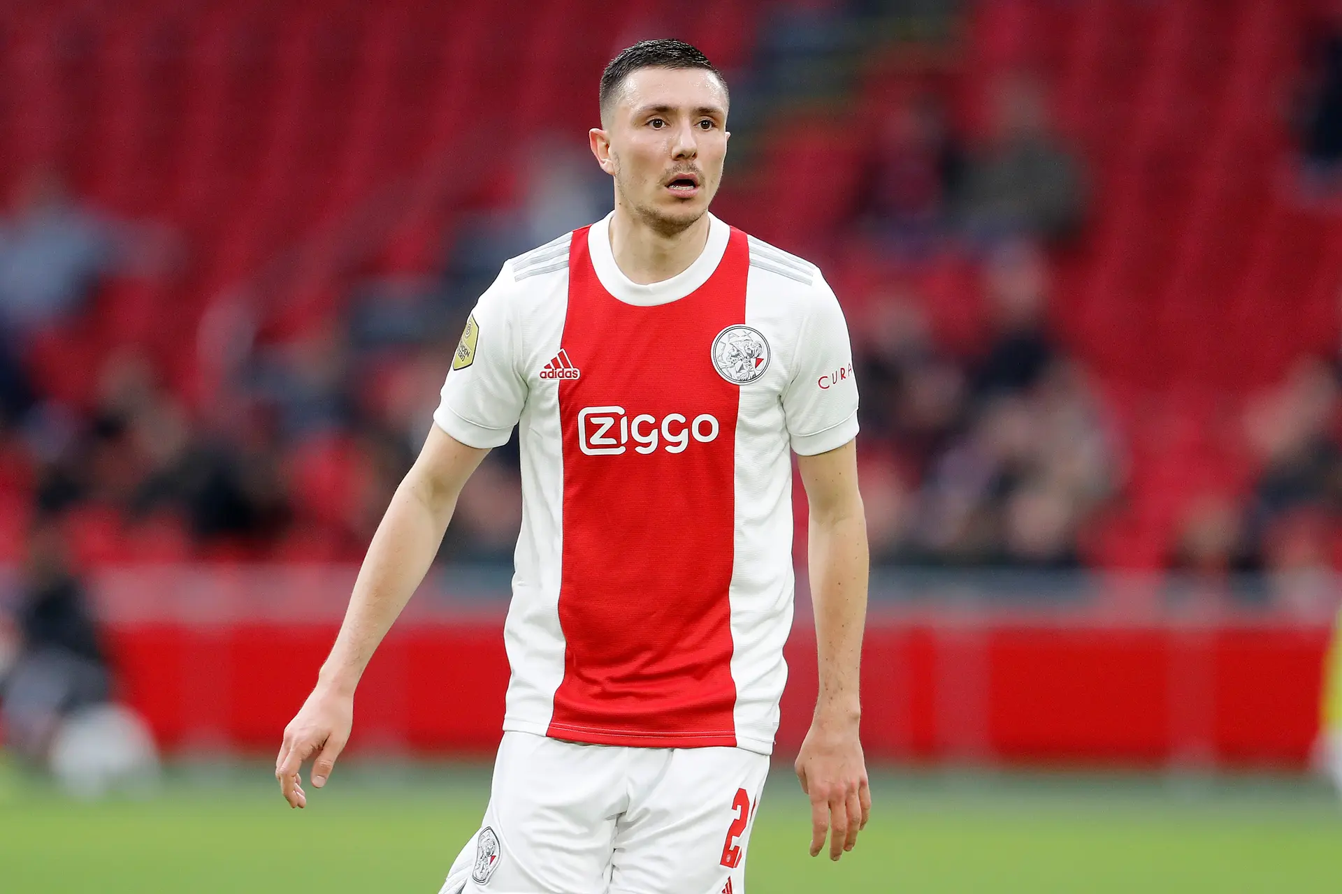 Ajax start met Mazraoui, Taylor en Berghuis in kampioenswedstrijd