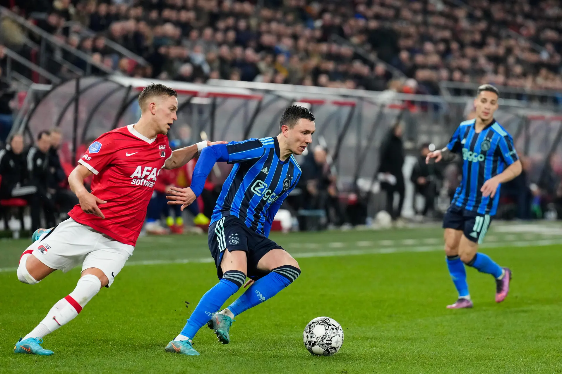 NB: ‘Berghuis is een intelligente speler en doet altijd iets goeds met de bal’