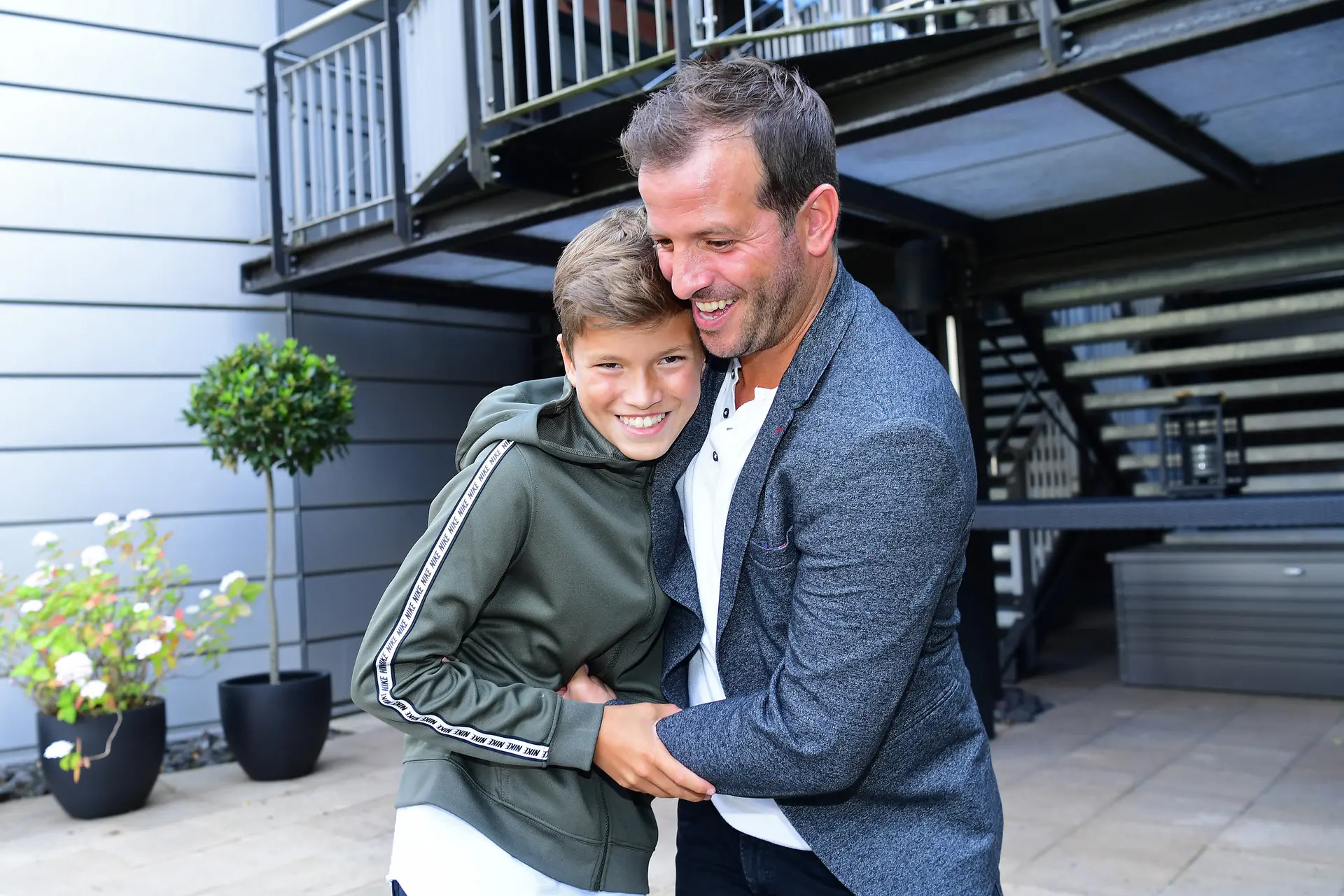 Barend voorziet Van der Vaart (17) van advies: 'Laat hem genieten'