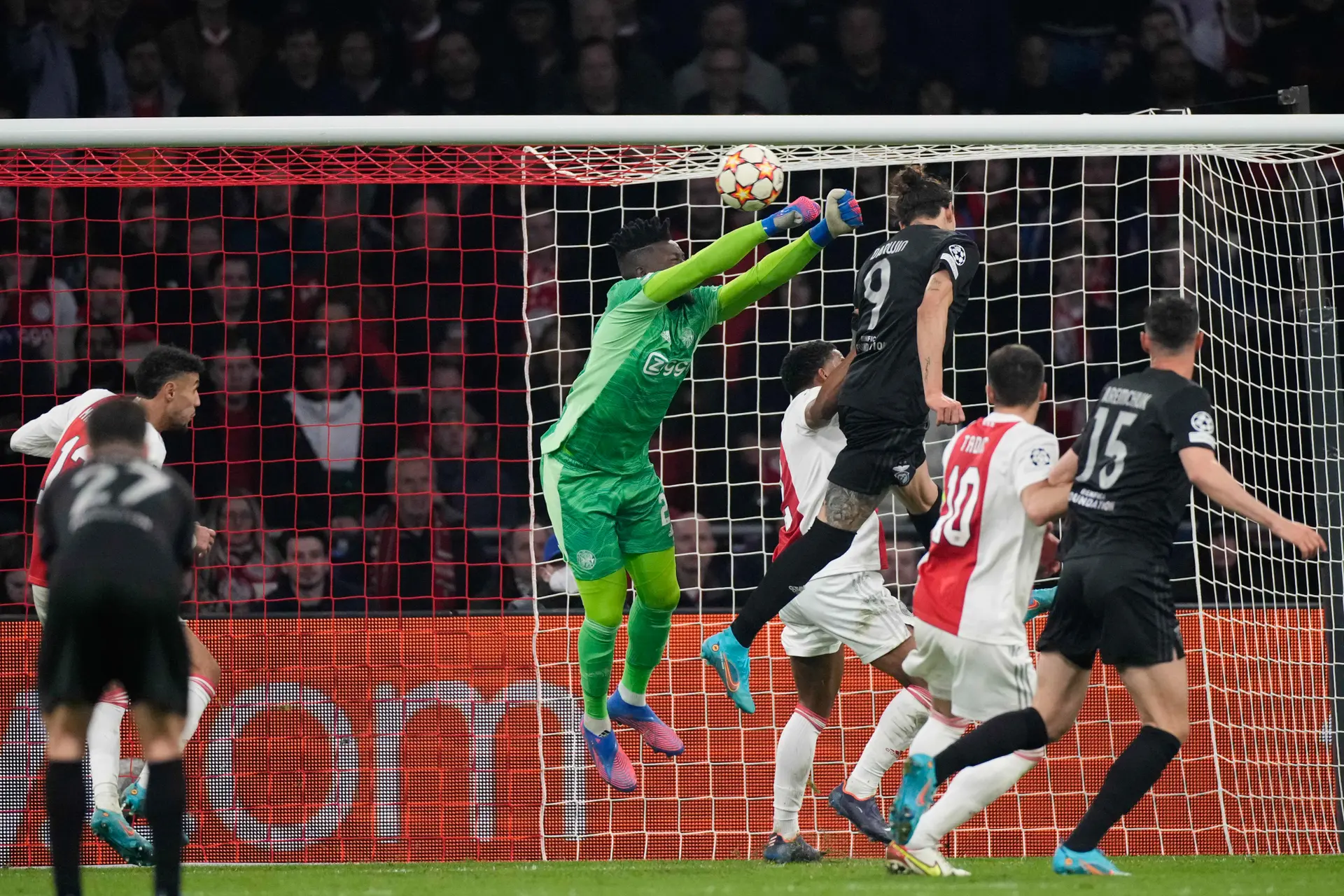 onana ajax benfica
