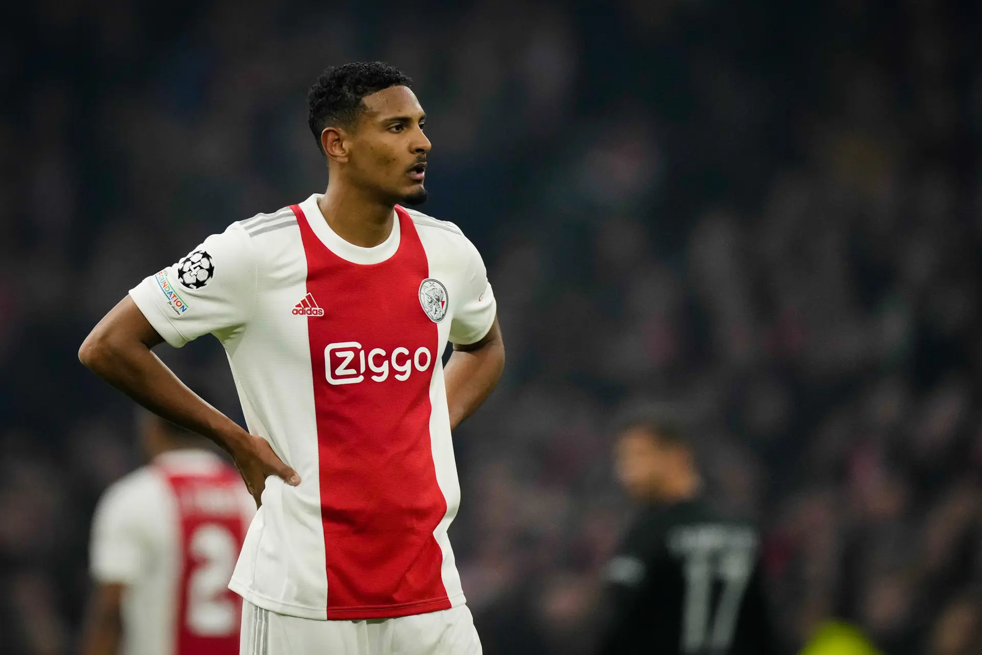 Haller kan kritiek van fans begrijpen: 'Dat is Ajax, dat is Amsterdam'