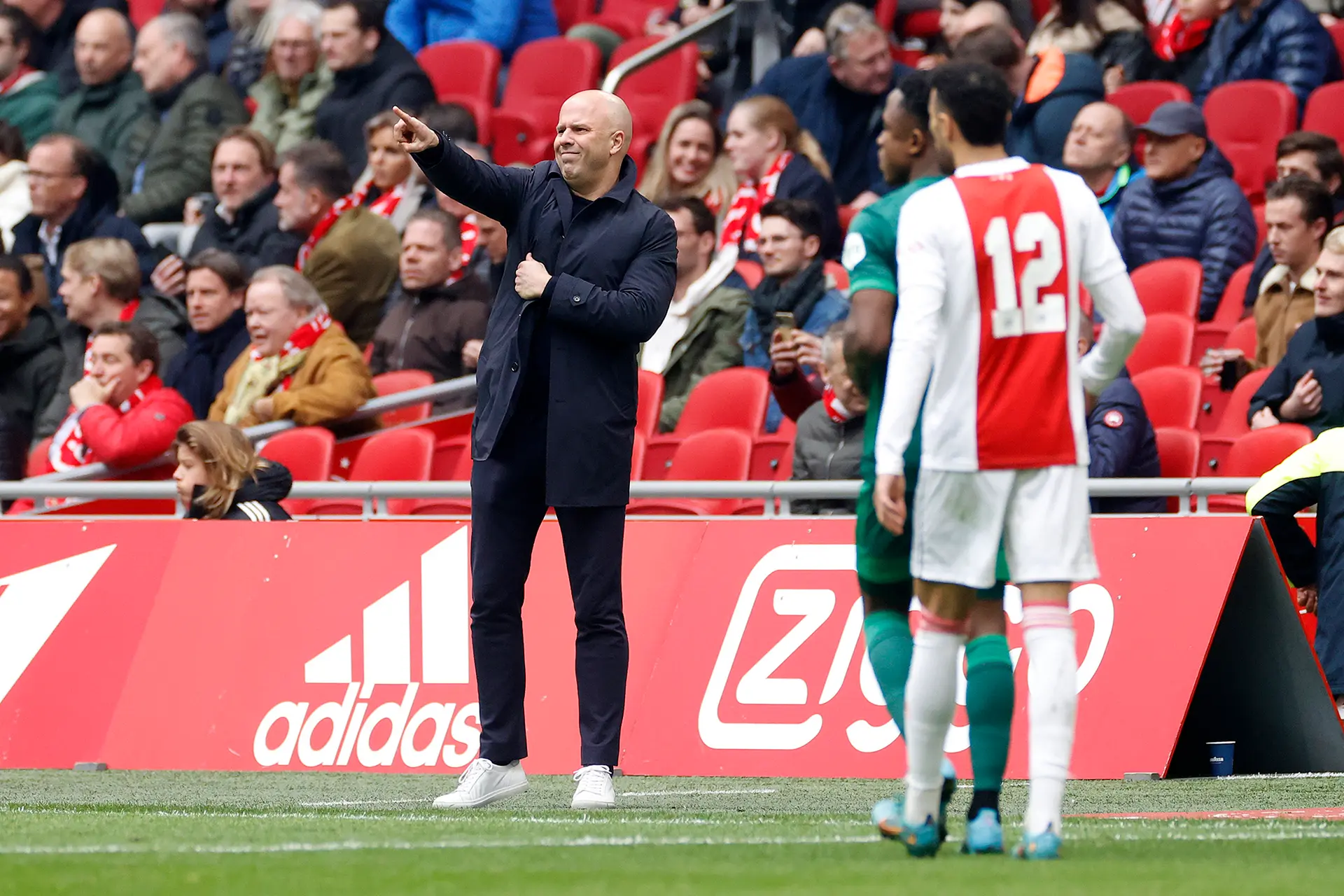 Mossou: 'De ideale Ajax-trainer zit bij Feyenoord en er is niets aan te doen'