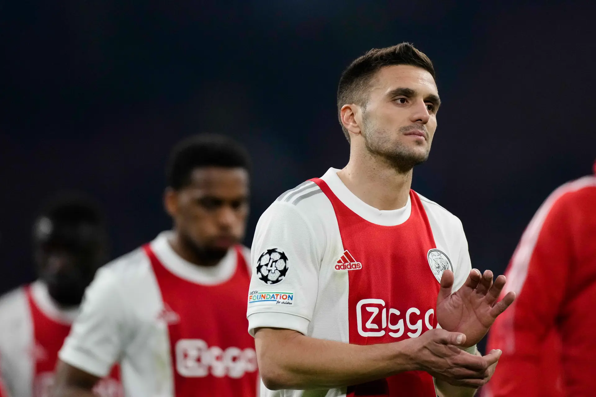 tadic ajax benfica 2122