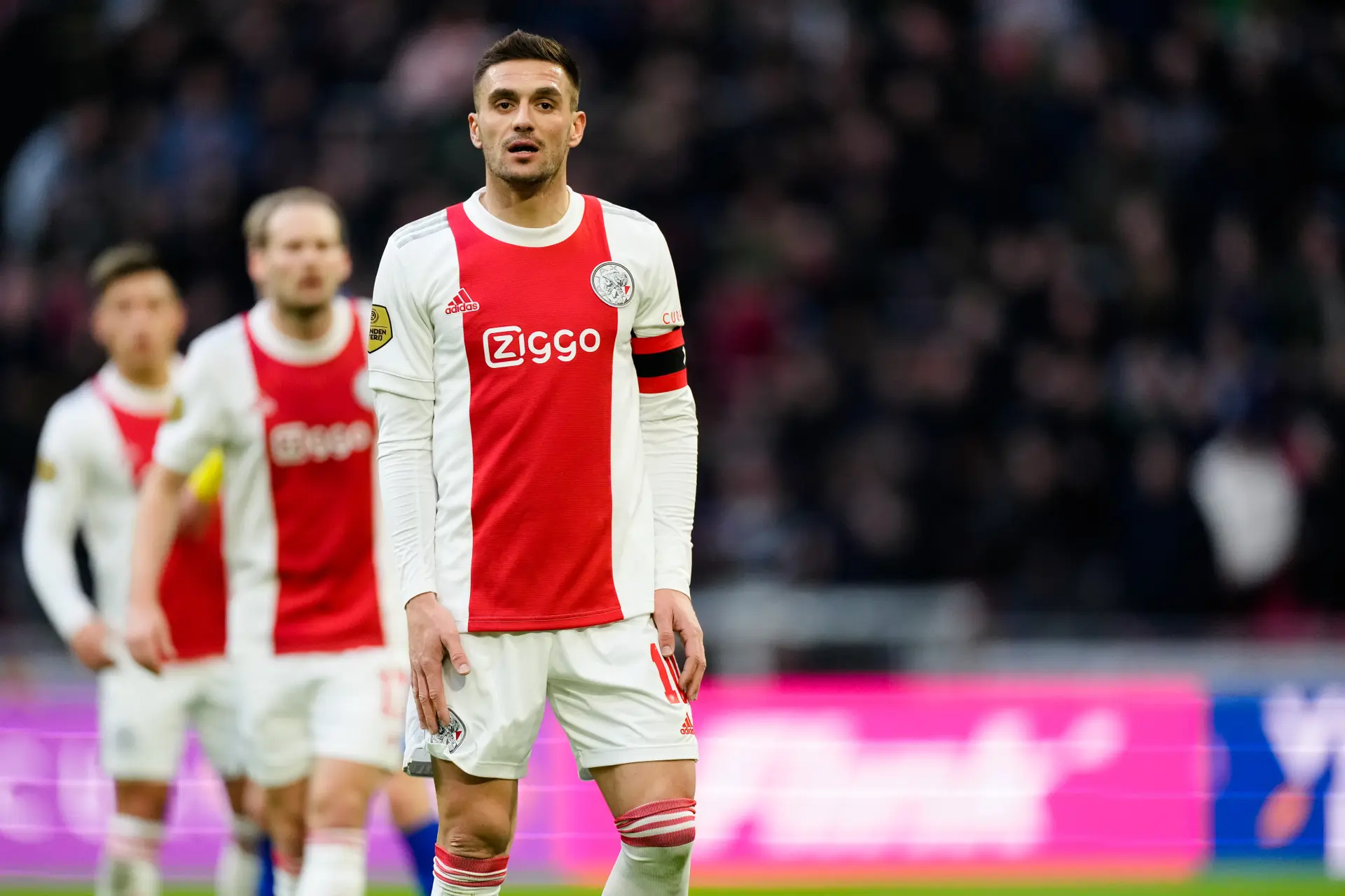 Tadić is boos: 'Het interesseert me wel, ik ben gevoelig als het over vrouwen gaat'
