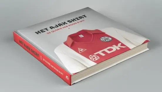Het Ajax Shirt: De Glorie Van Rood En Wit