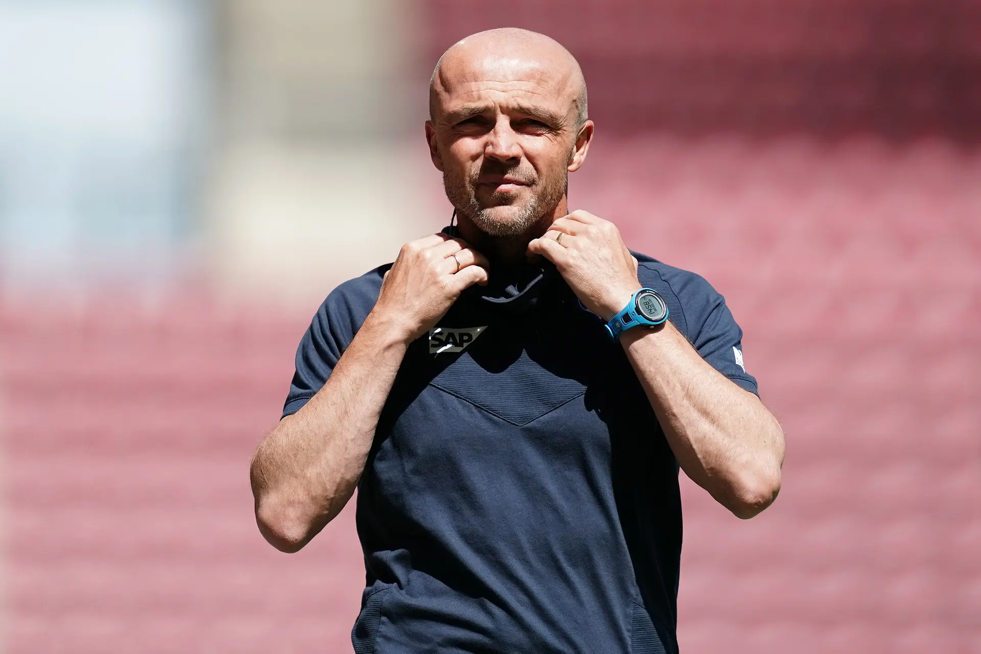 Derksen staat achter keuze Ajax: 'Ik heb het volste vertrouwen in Schreuder'
