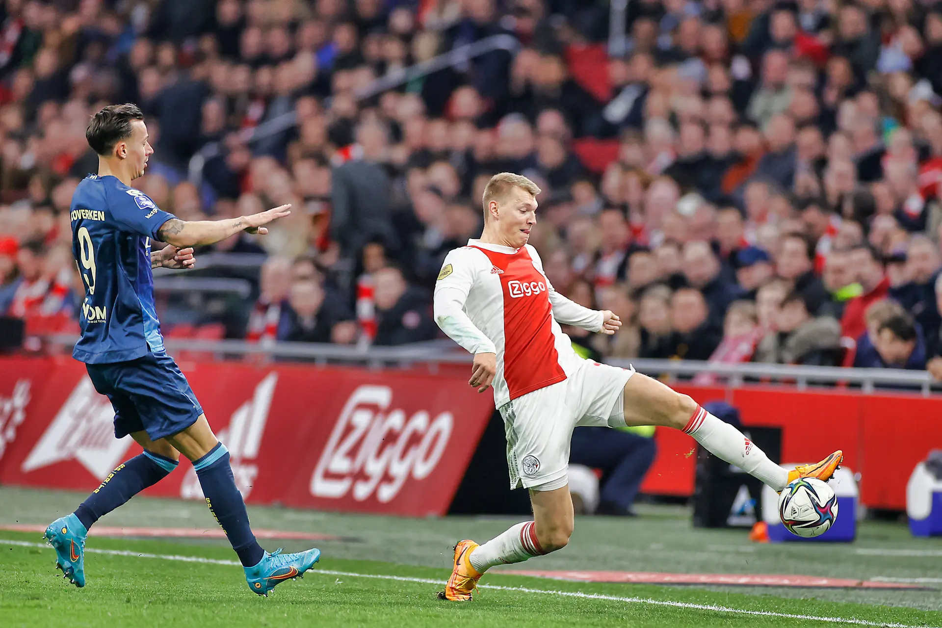 'Voor het niveau dat Ajax nastreeft, is Schuurs gewoon niet goed genoeg'