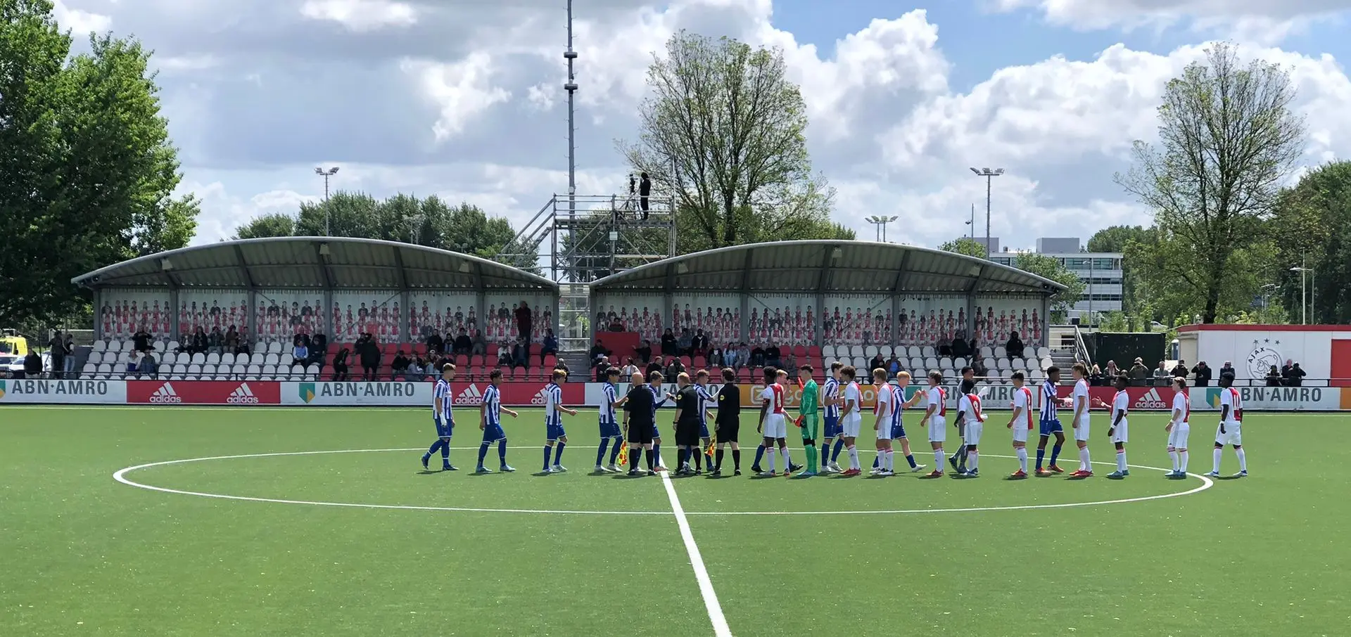 Ajax neemt het in poule Future Cup op tegen debutanten