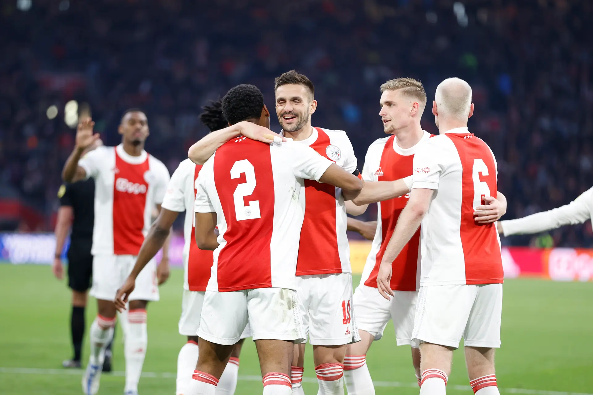 Branie: Ajax op titelkoers in 4-4-2: 'Dat was geen eenmalig experiment'