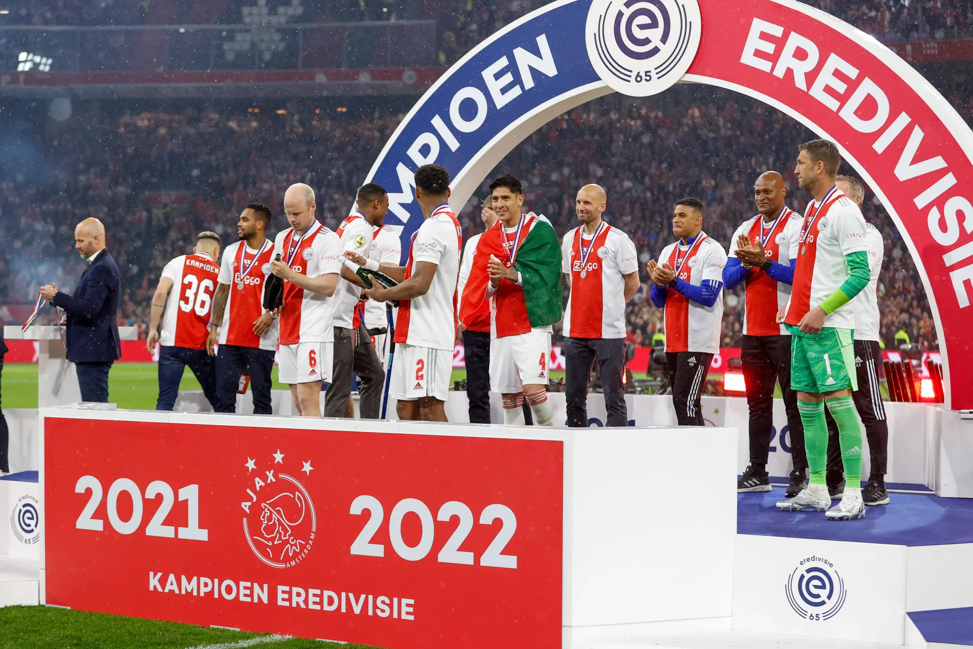 Kijk hier live naar de huldiging van Ajax!
