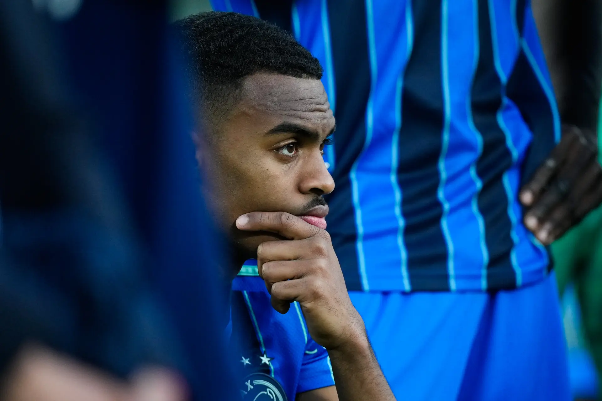 Ajax krijgt tijdens slot competitie te maken met blessures: 'Denk dat het gat net groot genoeg is'