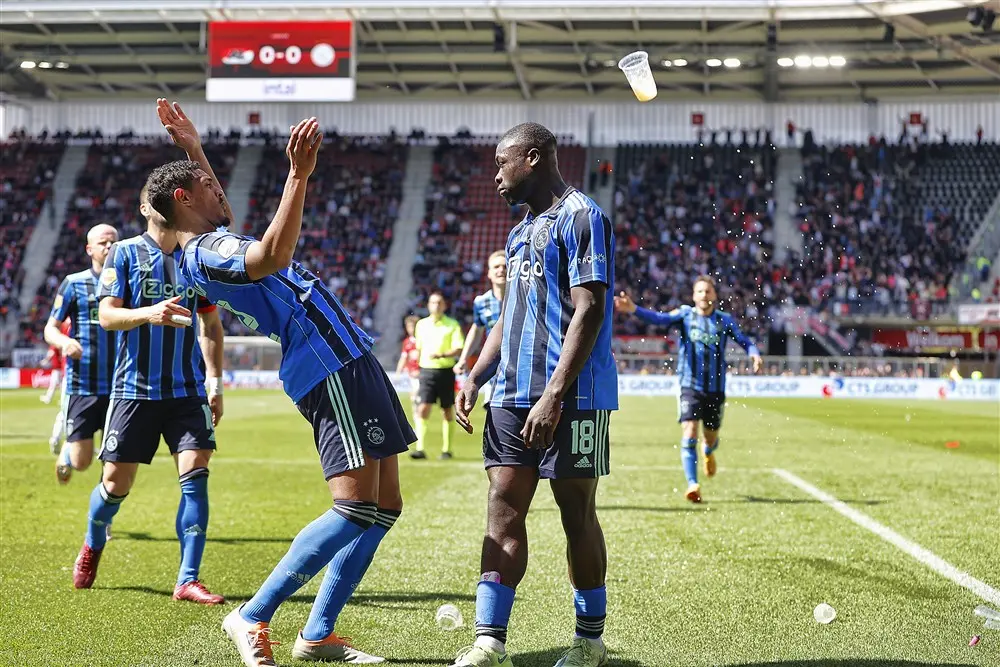 Haller vol lof over oud-teamgenoot Brobbey: 'Iedereen ziet hoe goed hij het doet'