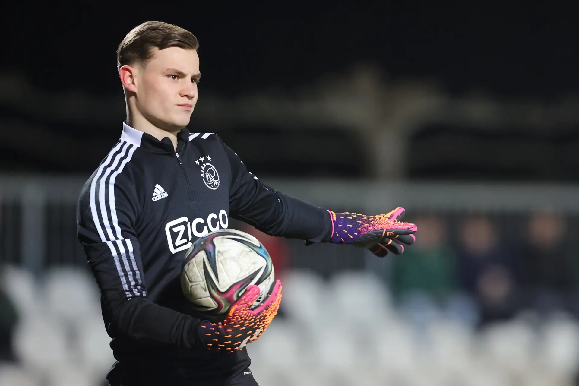 Ajax' grootste talent uit de jeugdopleiding Setford: 'Ik ben nog lang niet waar ik wil zijn'