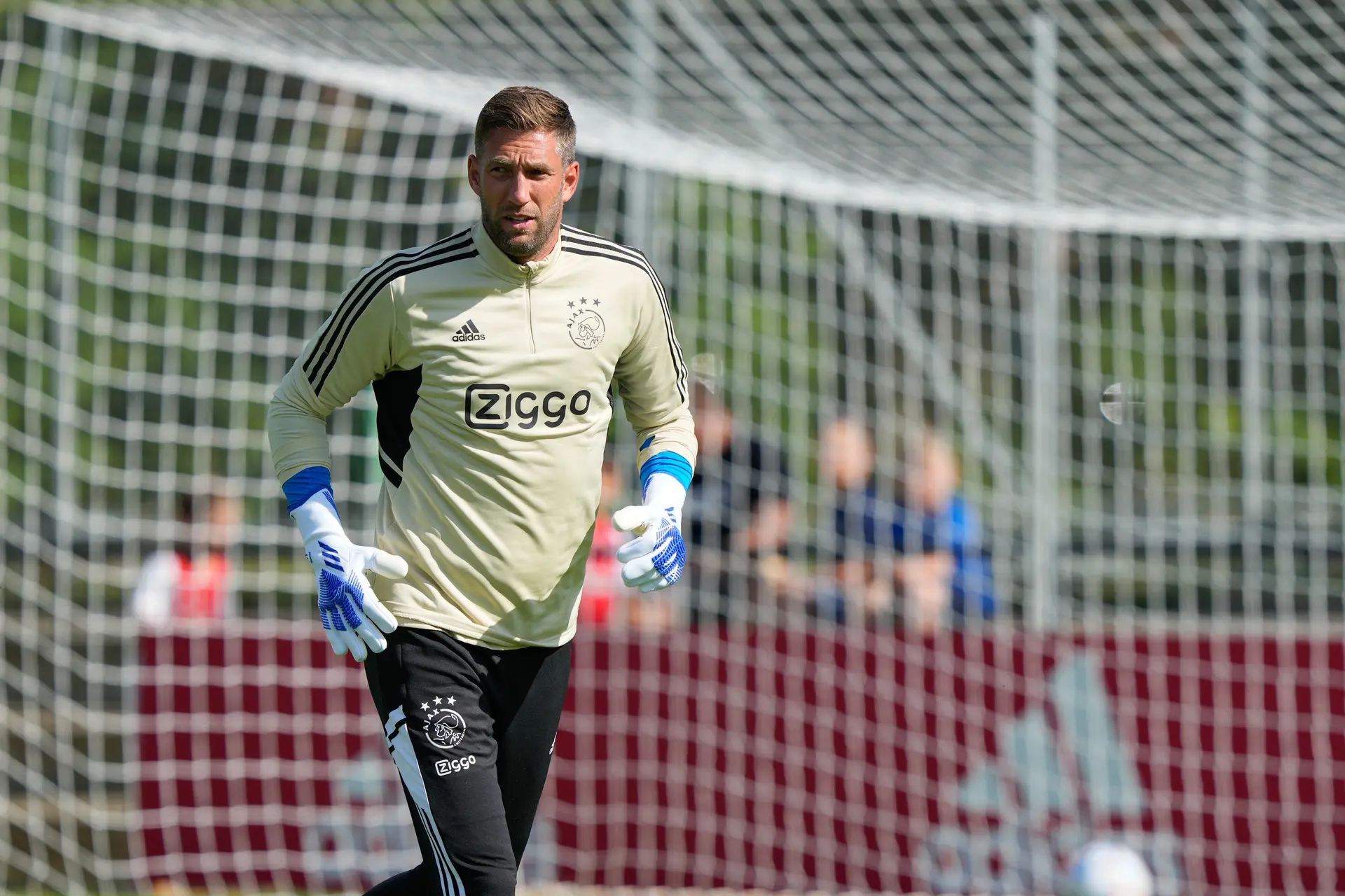 Stekelenburg moet aan de bak in De Lutte: 'Het is afzien en even doorkomen'