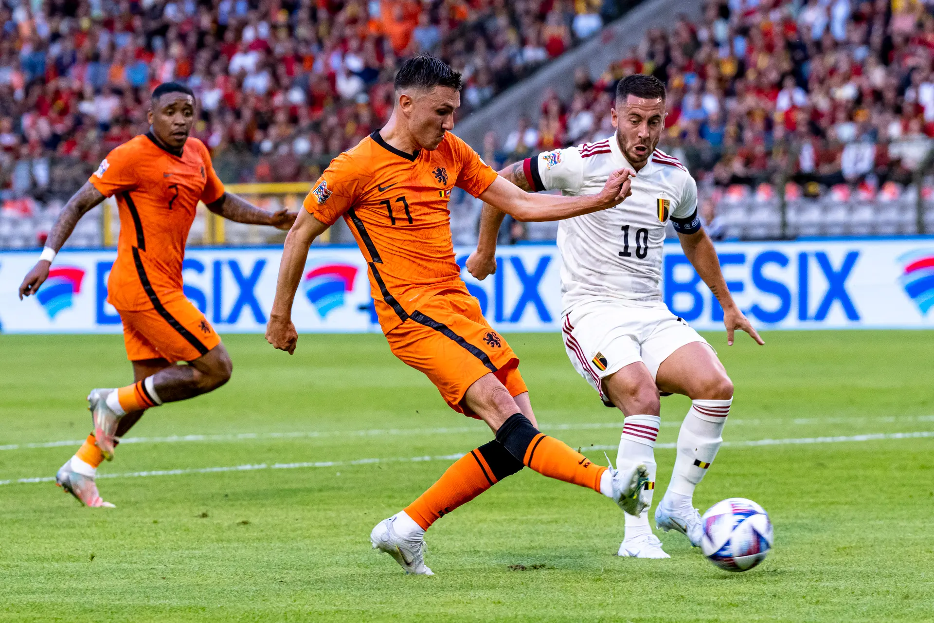 Berghuis, Bergwijn en Brobbey opgenomen in voorselectie Nederlands elftal