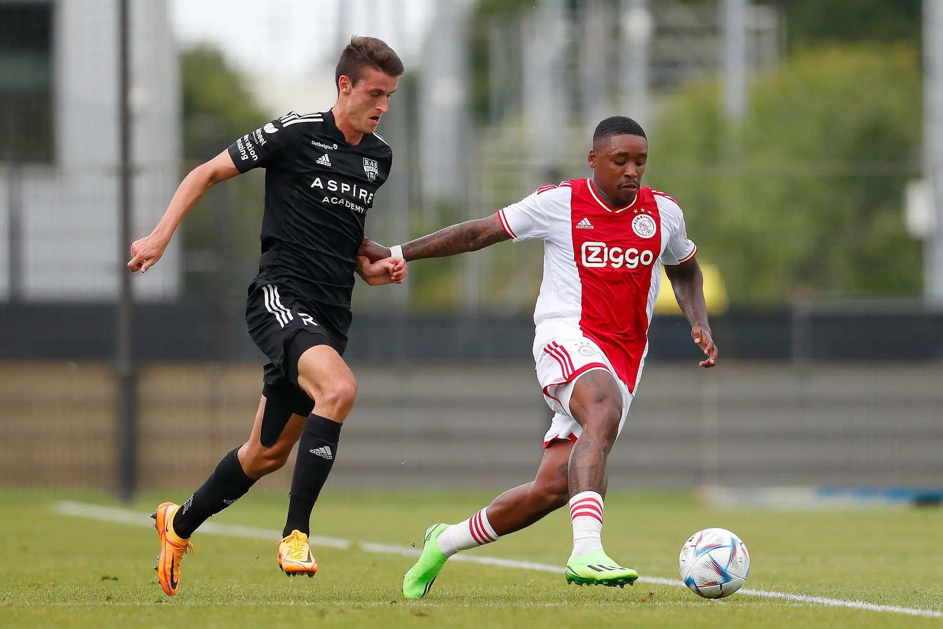 Bergwijn: 'Ajax en Tottenham is vergelijkbaar niveau, zeker weten'