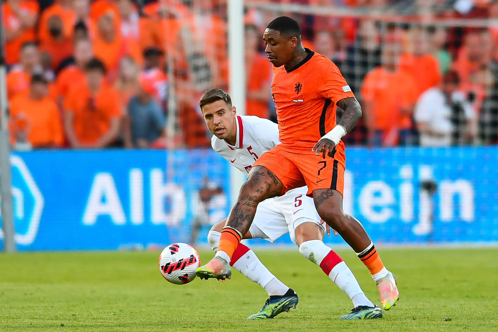 'Bergwijn tekent vrijdagochtend bij Ajax, Wijndal wacht nog op juristen van de club'