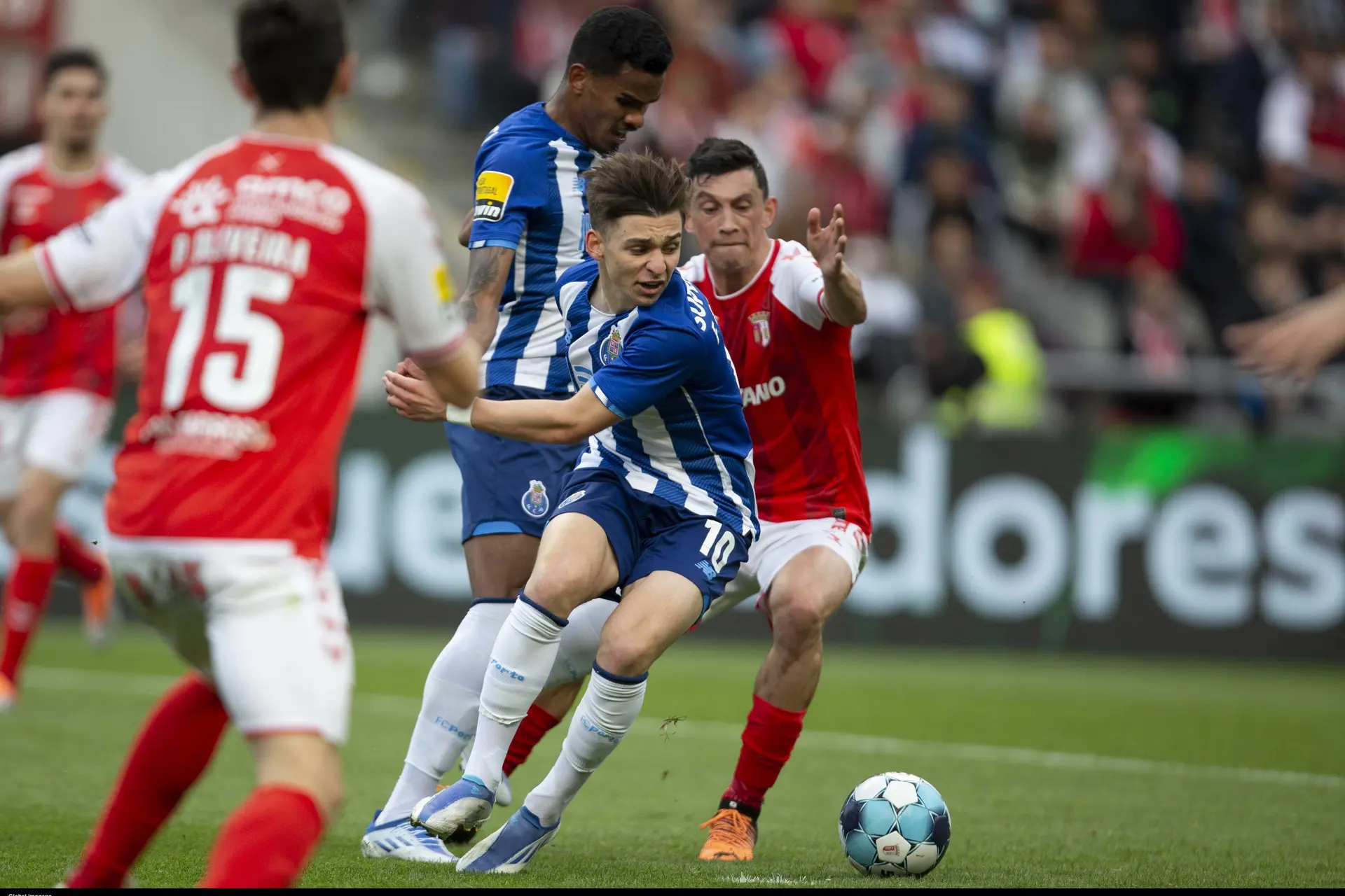 Ajax bevestigt komst Conceição, Portugees talent tekent voor vijf jaar