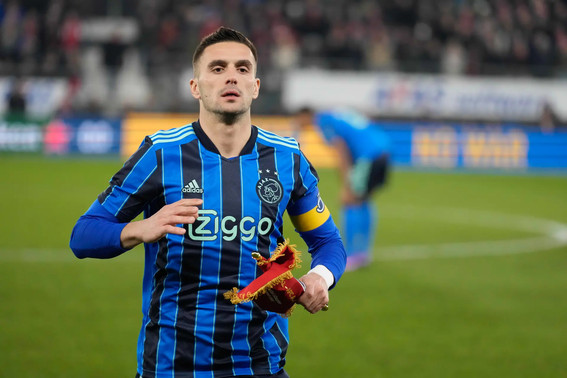 Ajax organiseert benefietwedstrijd tegen Shakhtar Donetsk voor Oekraïne
