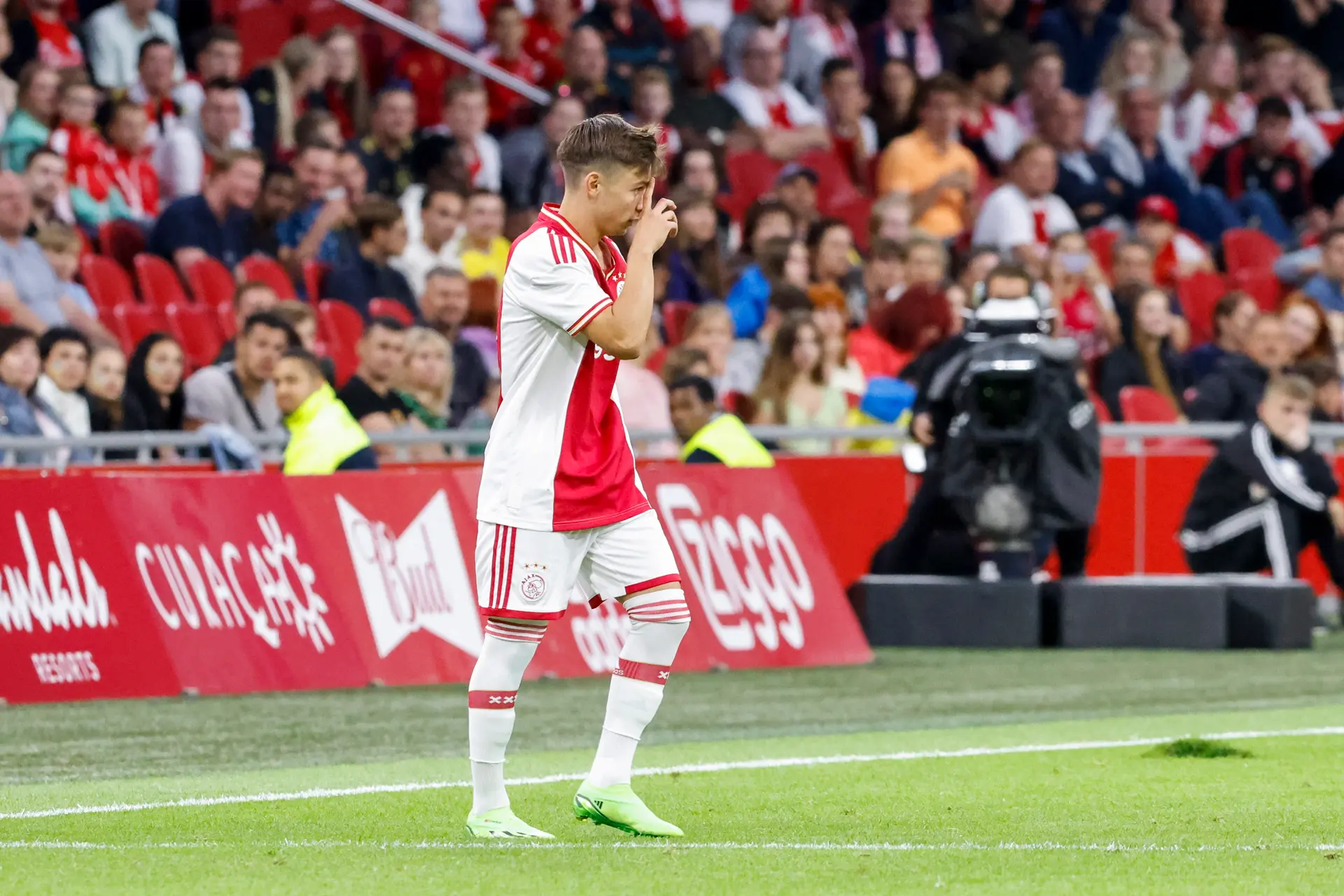 Dani vertelt Ajax-fans over Conceição: 'Hij heeft een enorm potentieel'