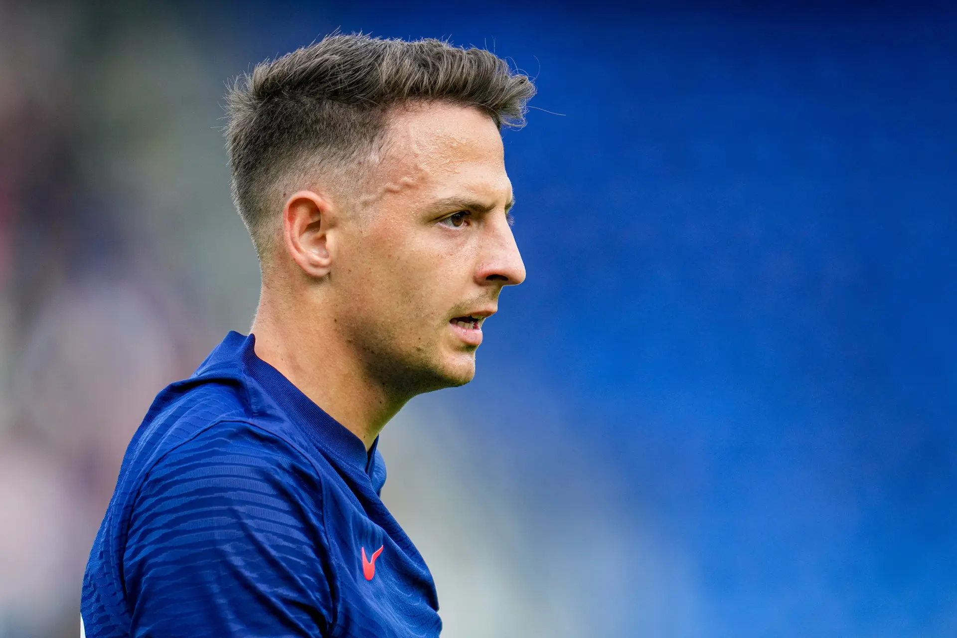 'Ajax zoekt nog een spits, rechtsback en mogelijk middenvelder: Arias is bij de club aangeboden'