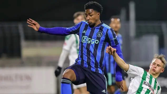 Luxeproblemen bij ijzersterk Ajax O18: zo beginnen de Ajax-talenten aan de Youth League 