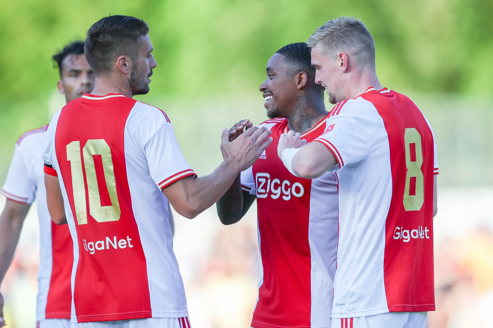 Sluit Ajax de voorbereiding af met een zege op Shakhtar Donetsk? (Ad)