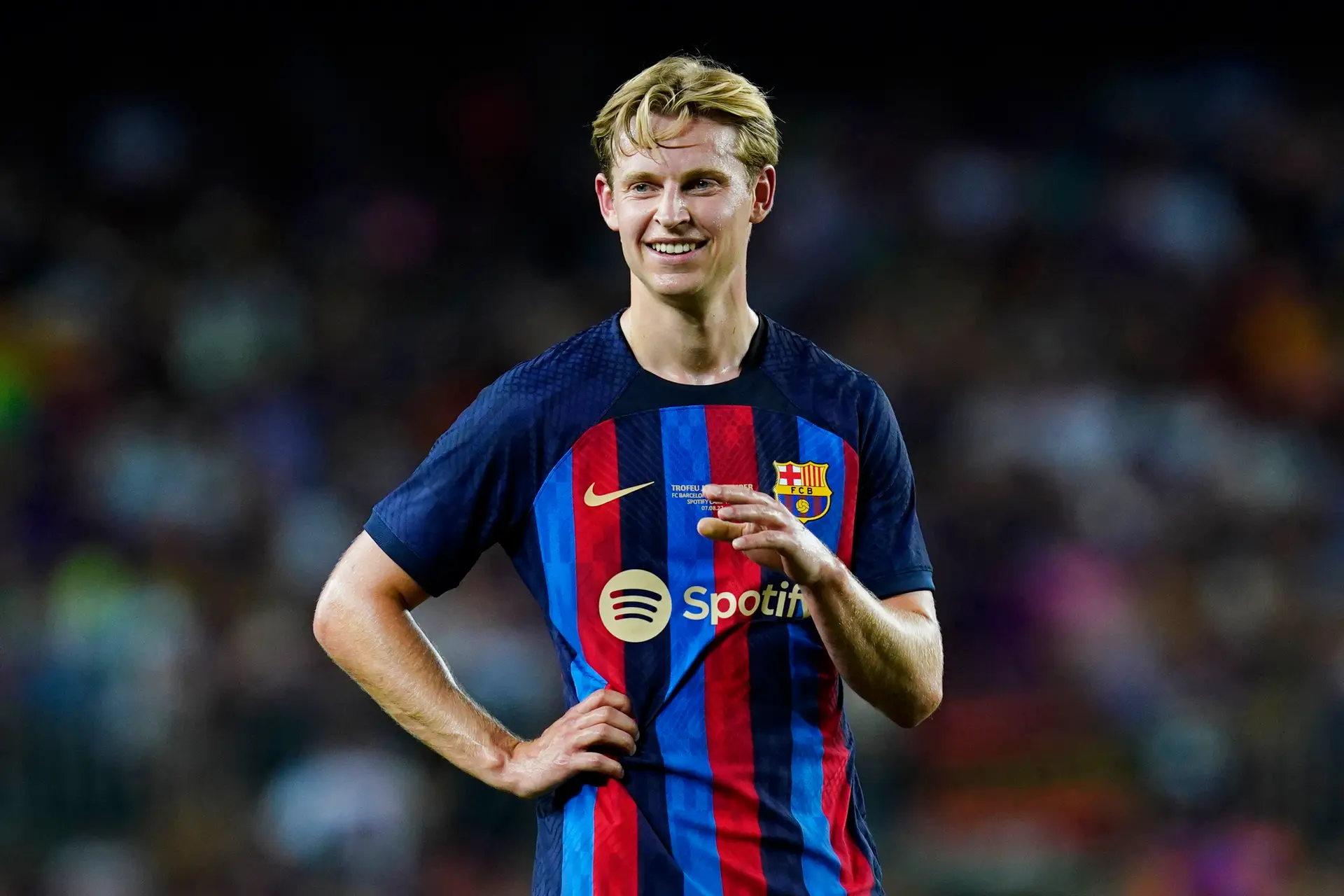 De Jong gelukkig in Barcelona: 'Ik wilde per se laten zien dat ik beter ben dan de anderen'