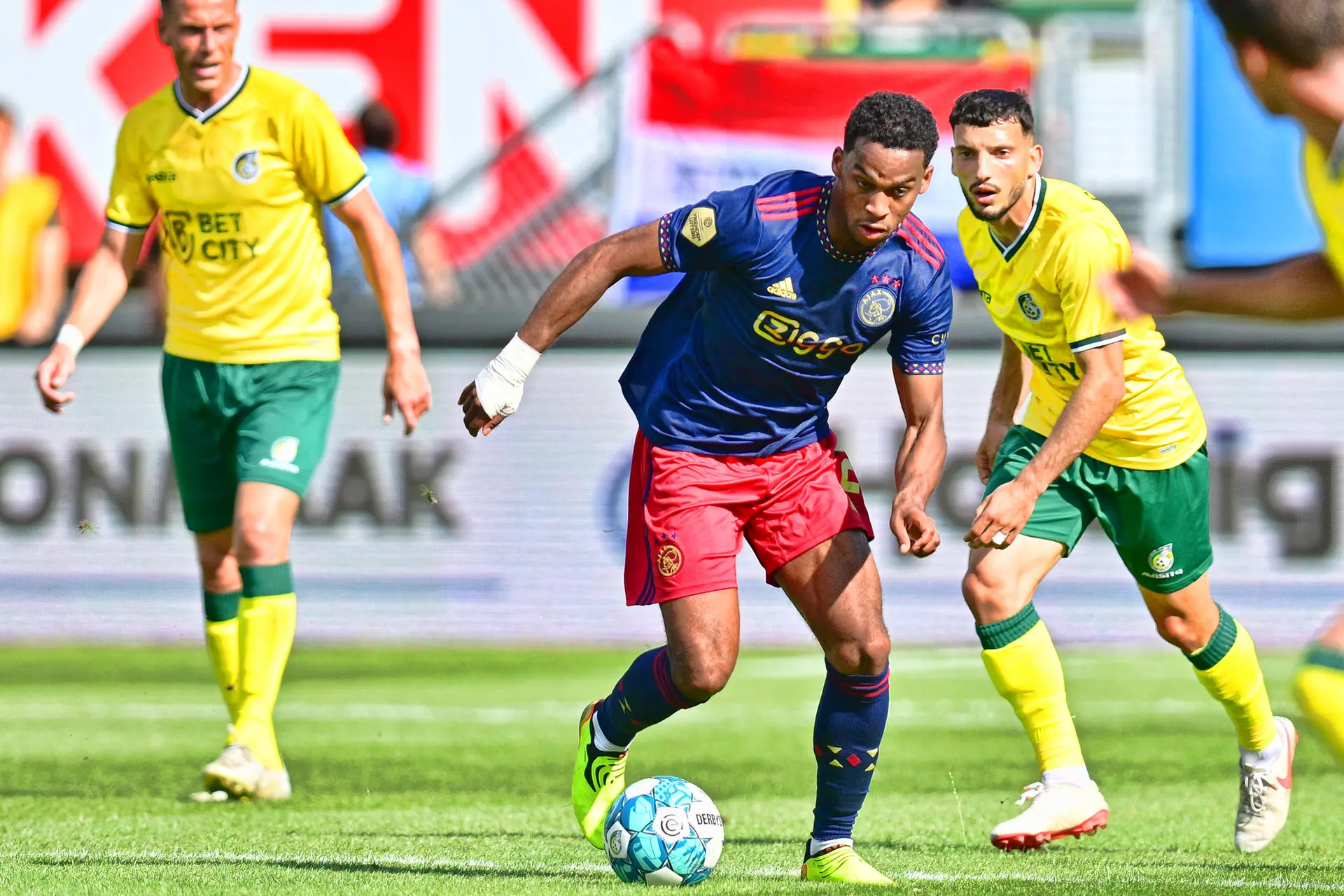 jurrien timber ajax fortuna sittard 2022