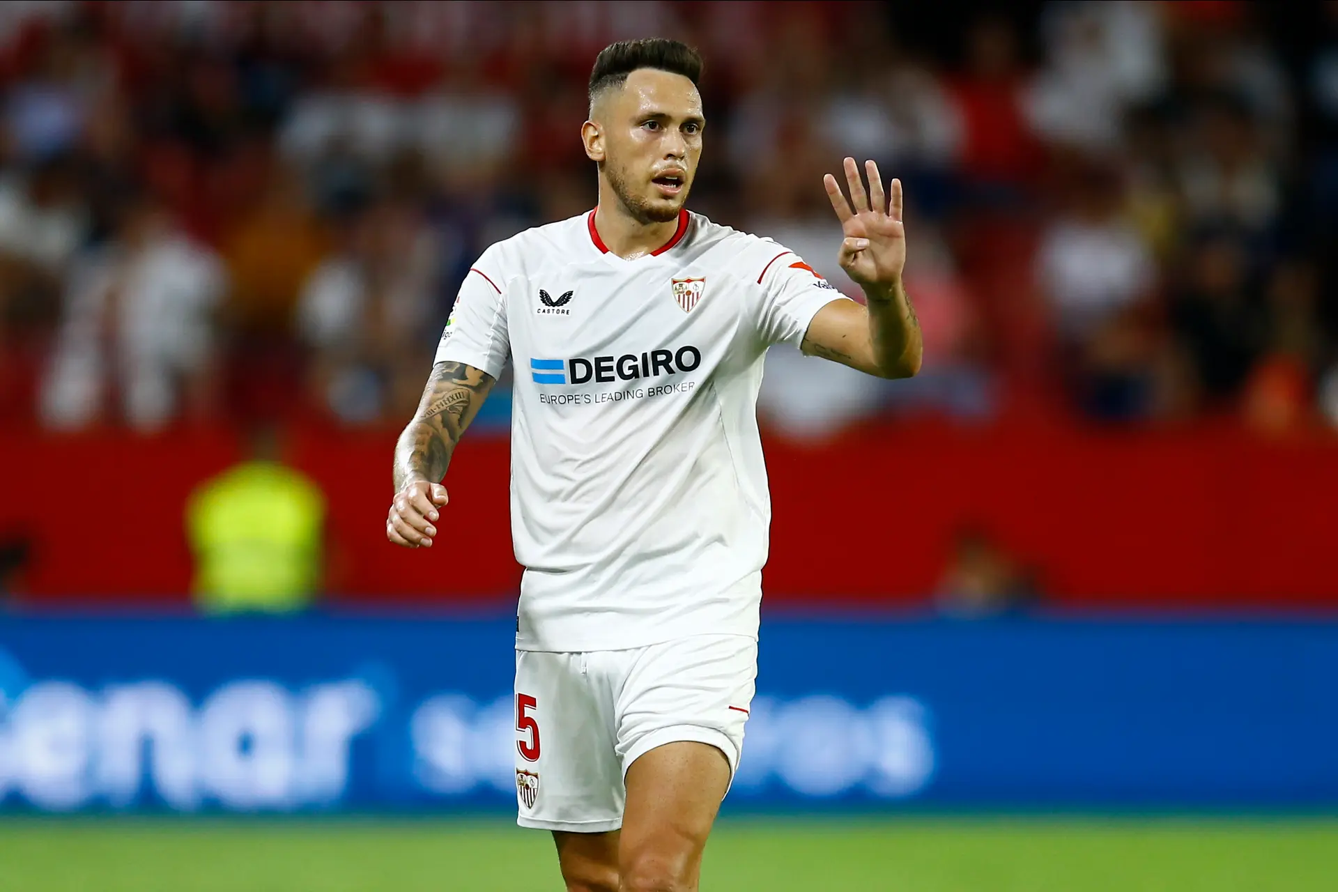 'RvC Ajax zet vooralsnog streep door transfer van Ocampos'