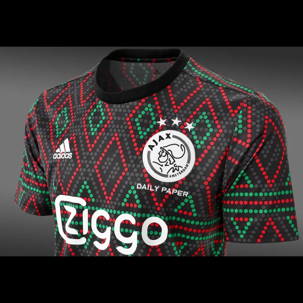 Ajax presenteert nieuwe 'pre-match' collectie om diversiteit Amsterdam te eren