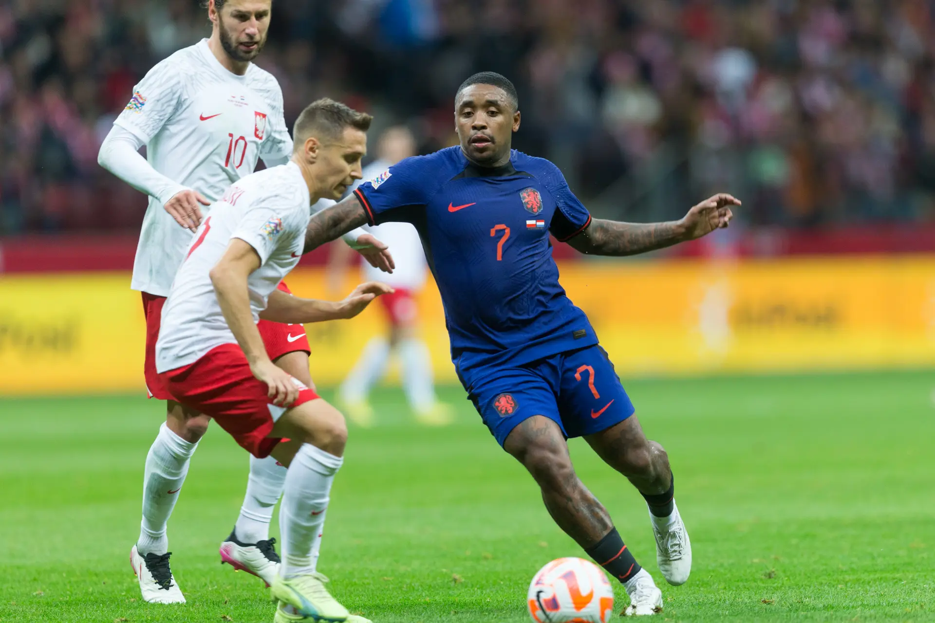 Bergwijn kritisch: 'Die foutjes moeten er wel uit'